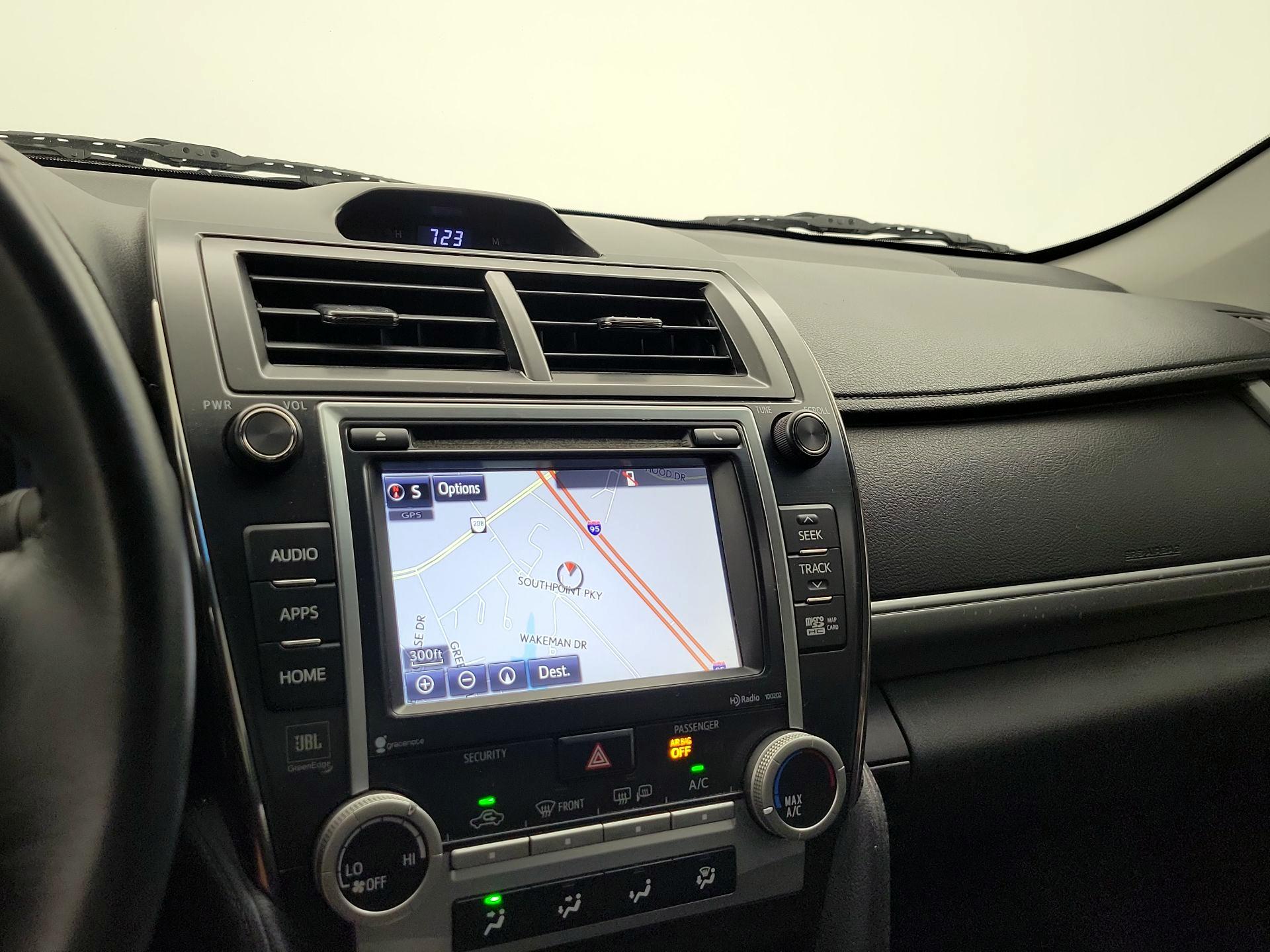 Thumbnail: 2014 Toyota Camry - 14