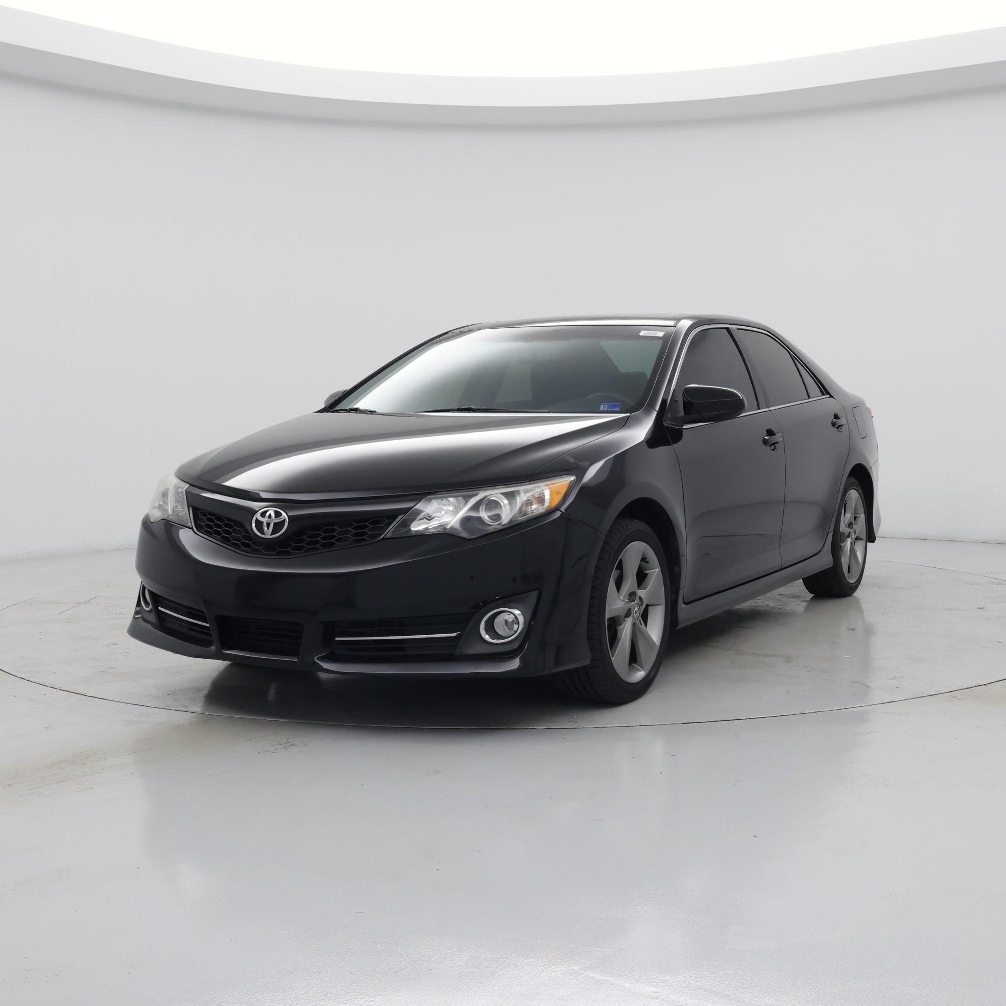 Thumbnail: 2014 Toyota Camry - 4