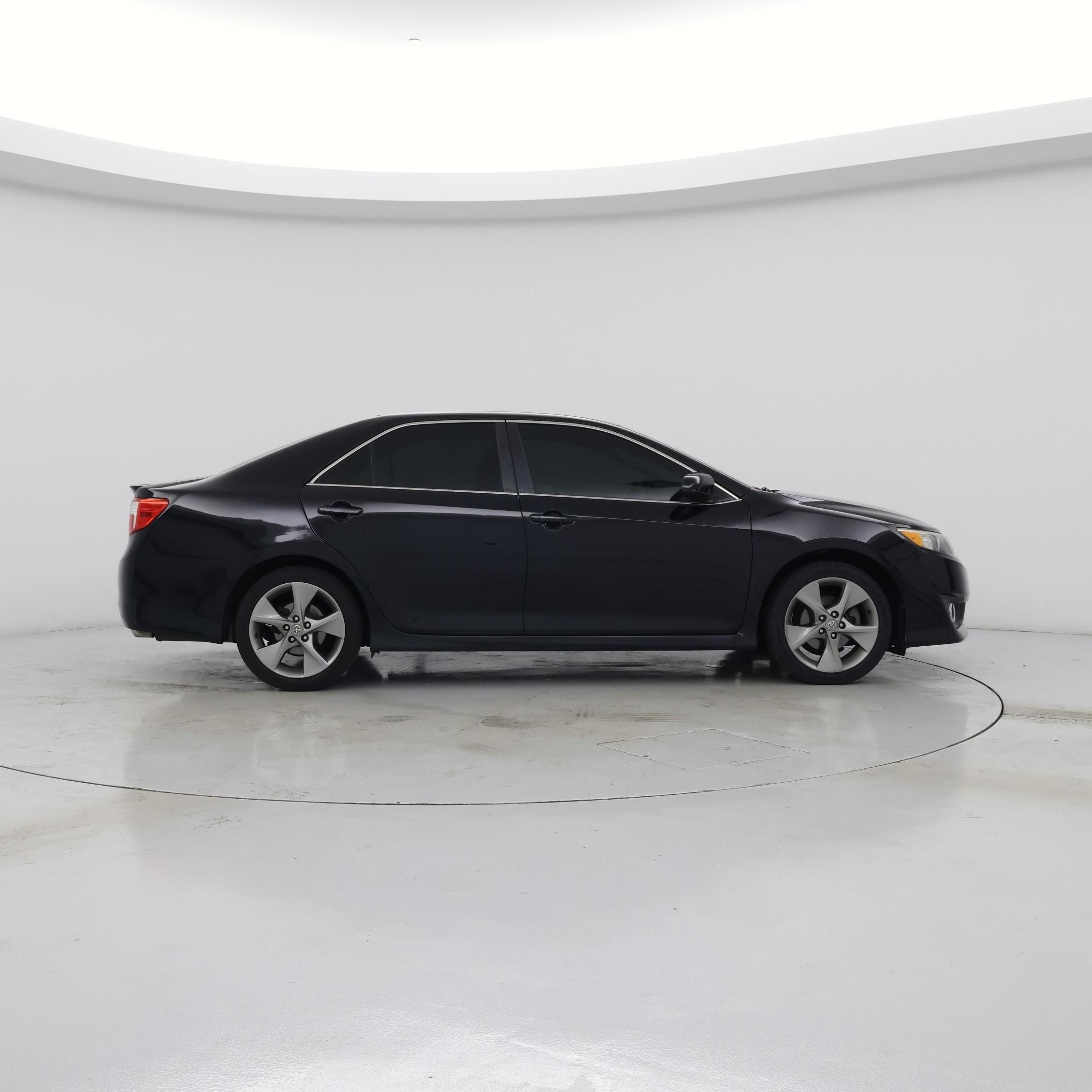 Thumbnail: 2014 Toyota Camry - 7