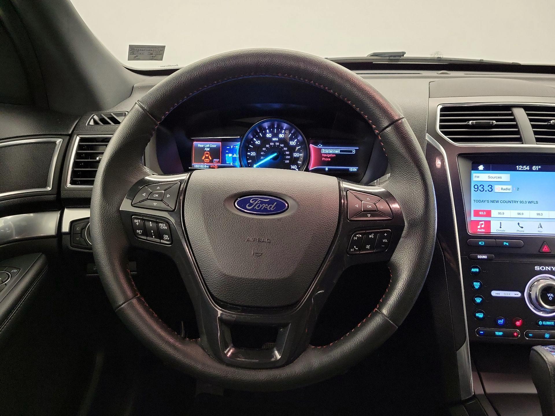 Thumbnail: 2019 Ford Explorer - 10