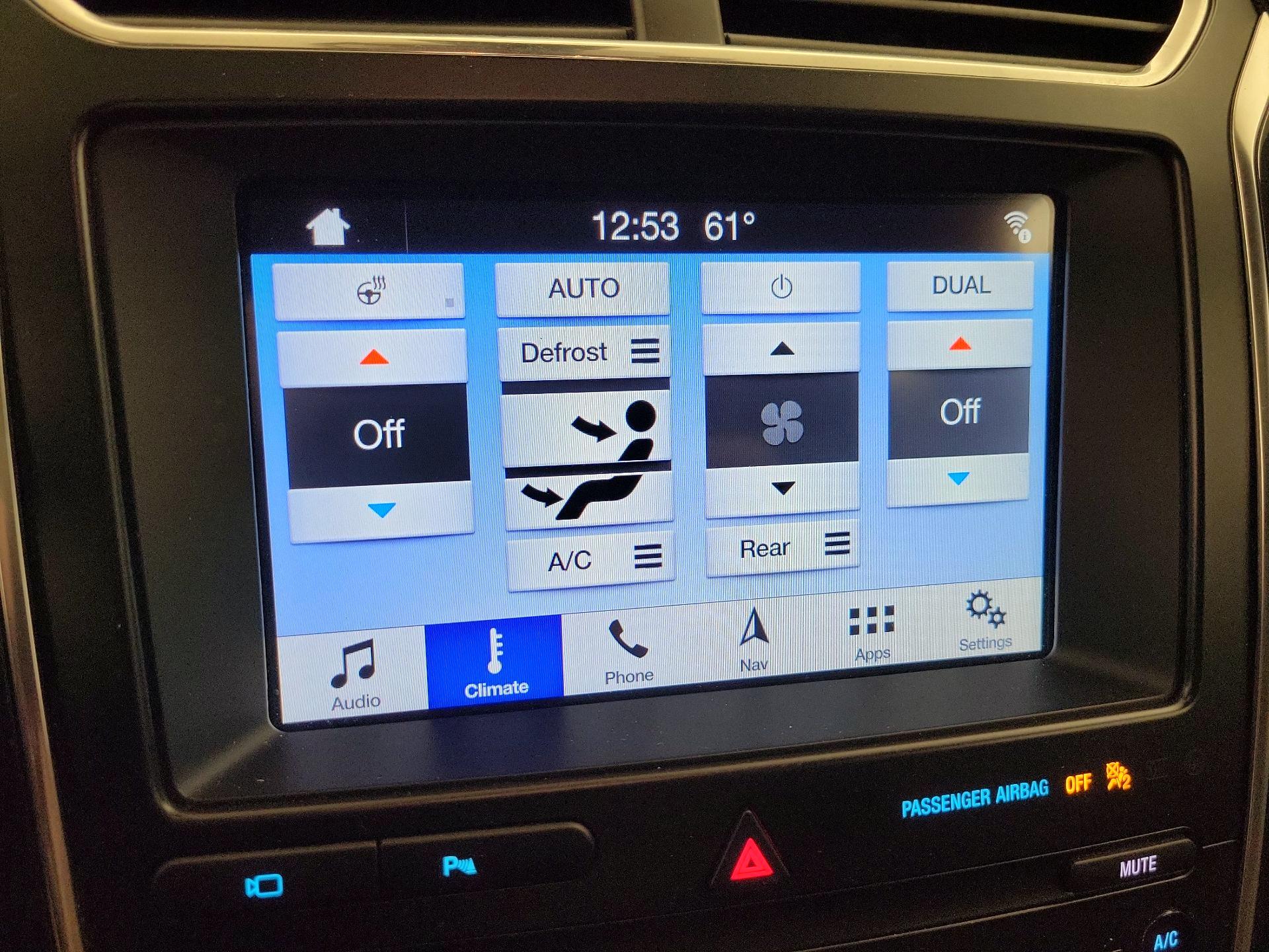 Thumbnail: 2019 Ford Explorer - 17