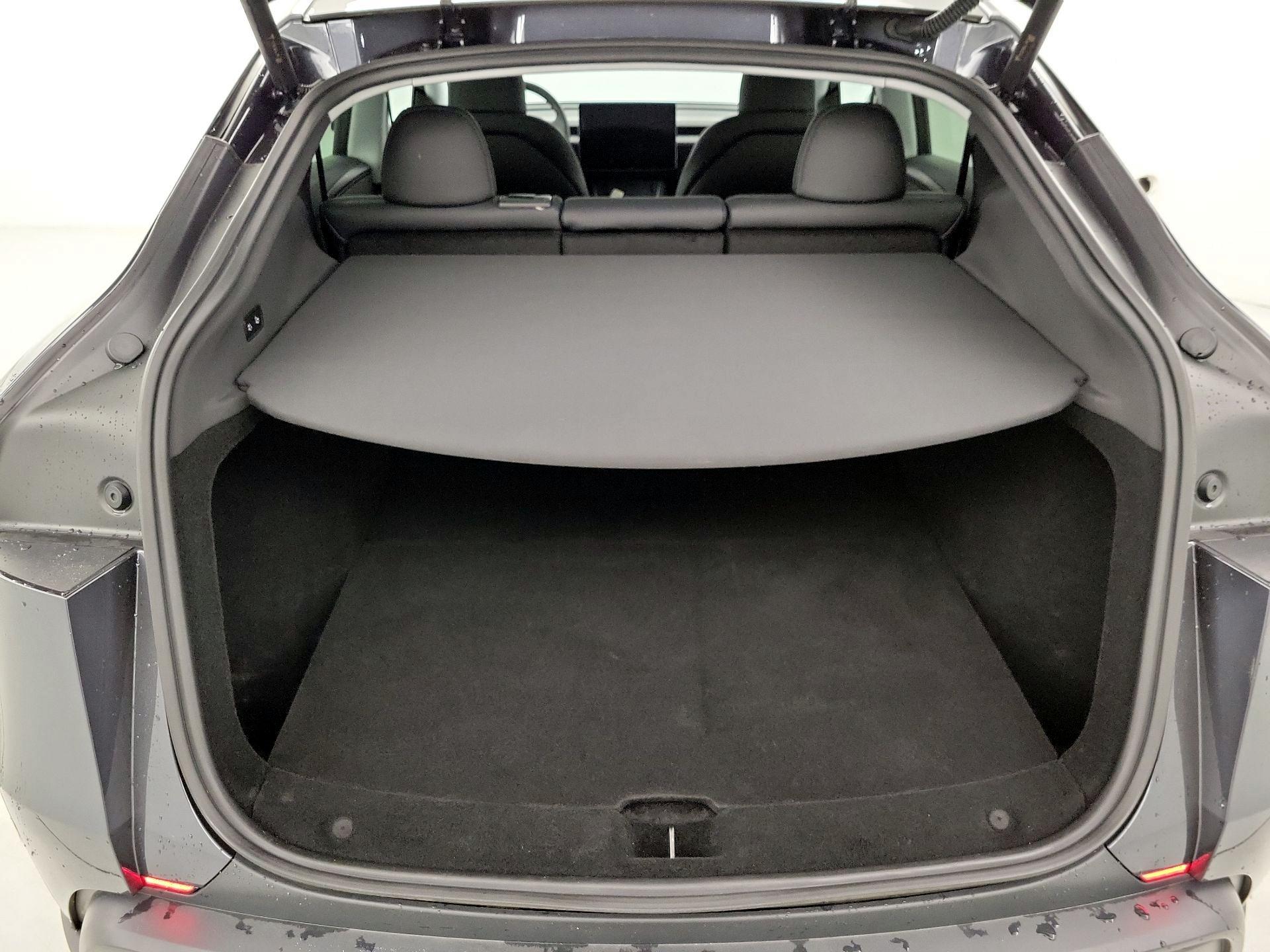 Thumbnail: 2026 Tesla Model Y - 19