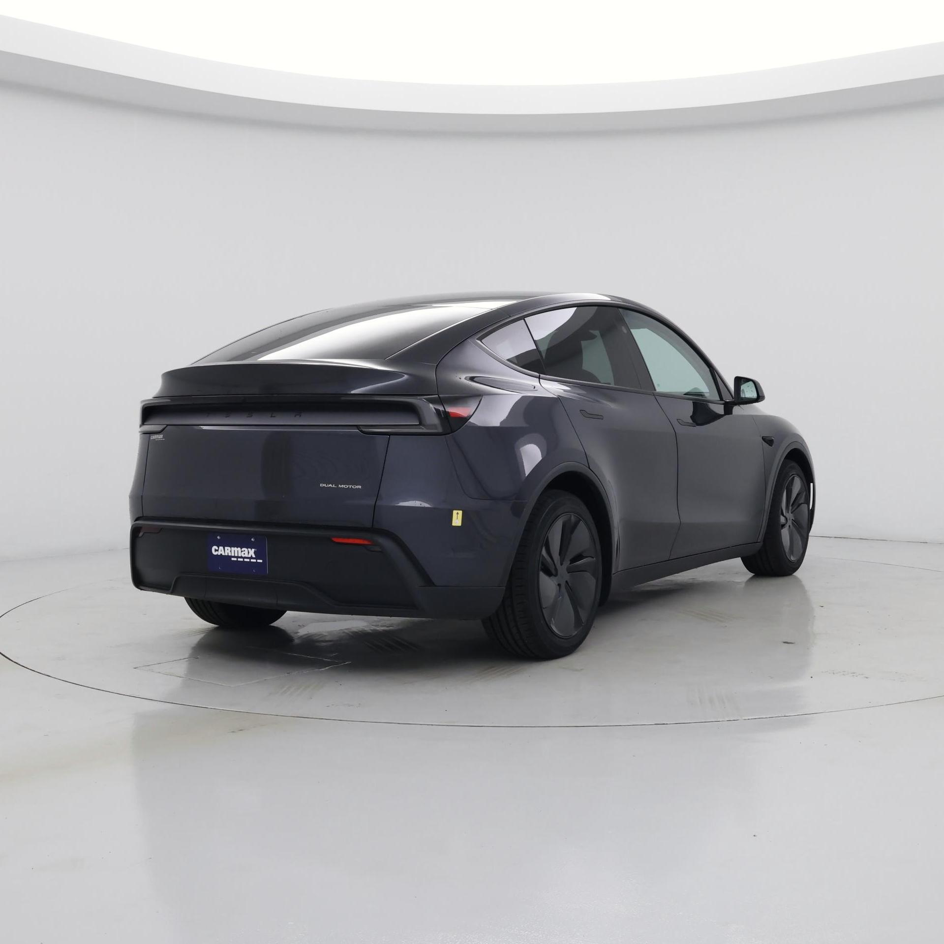 Thumbnail: 2026 Tesla Model Y - 8