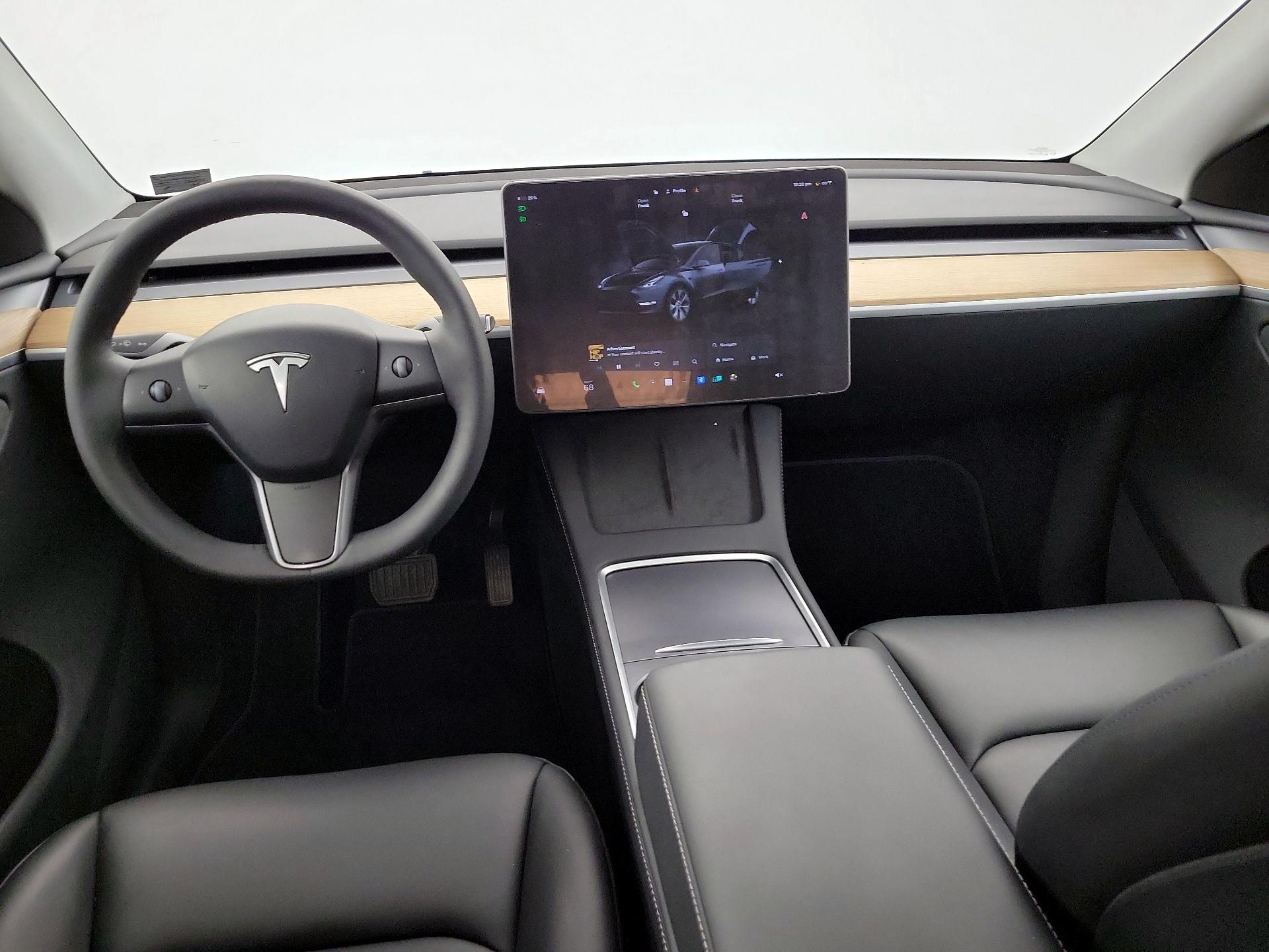 Thumbnail: 2023 Tesla Model Y - 9