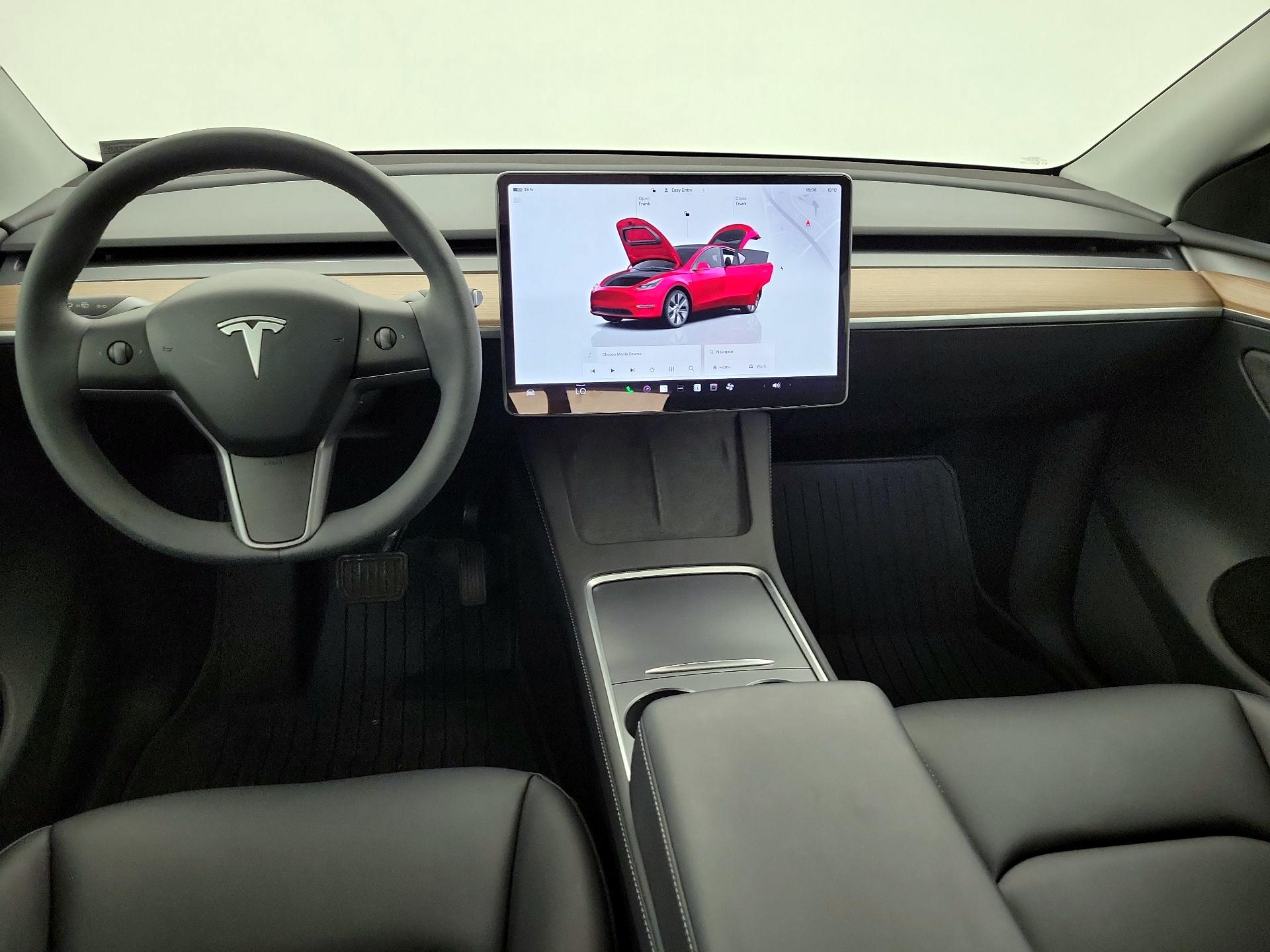 Thumbnail: 2024 Tesla Model Y - 9