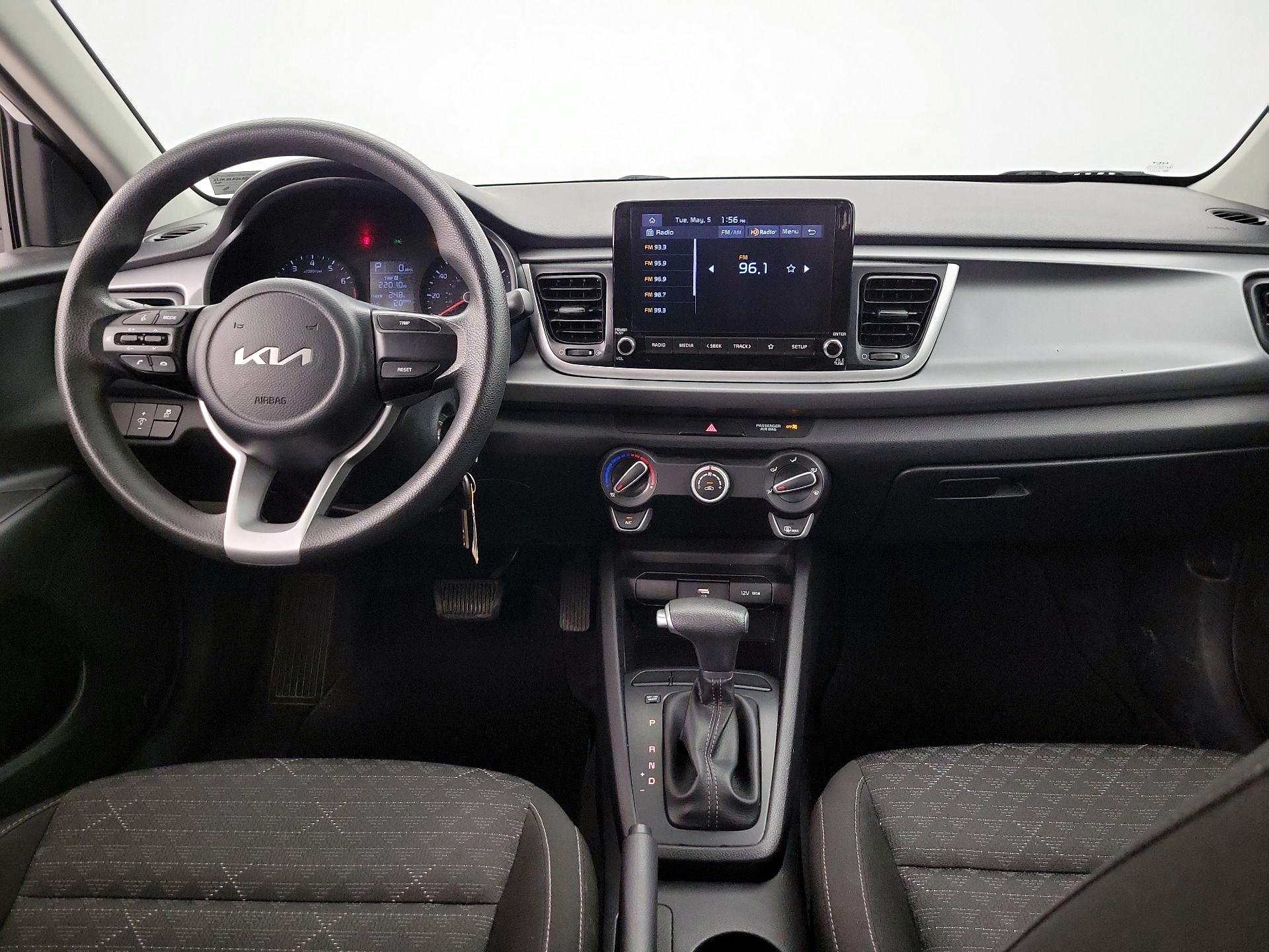 Thumbnail: 2022 Kia Rio - 9