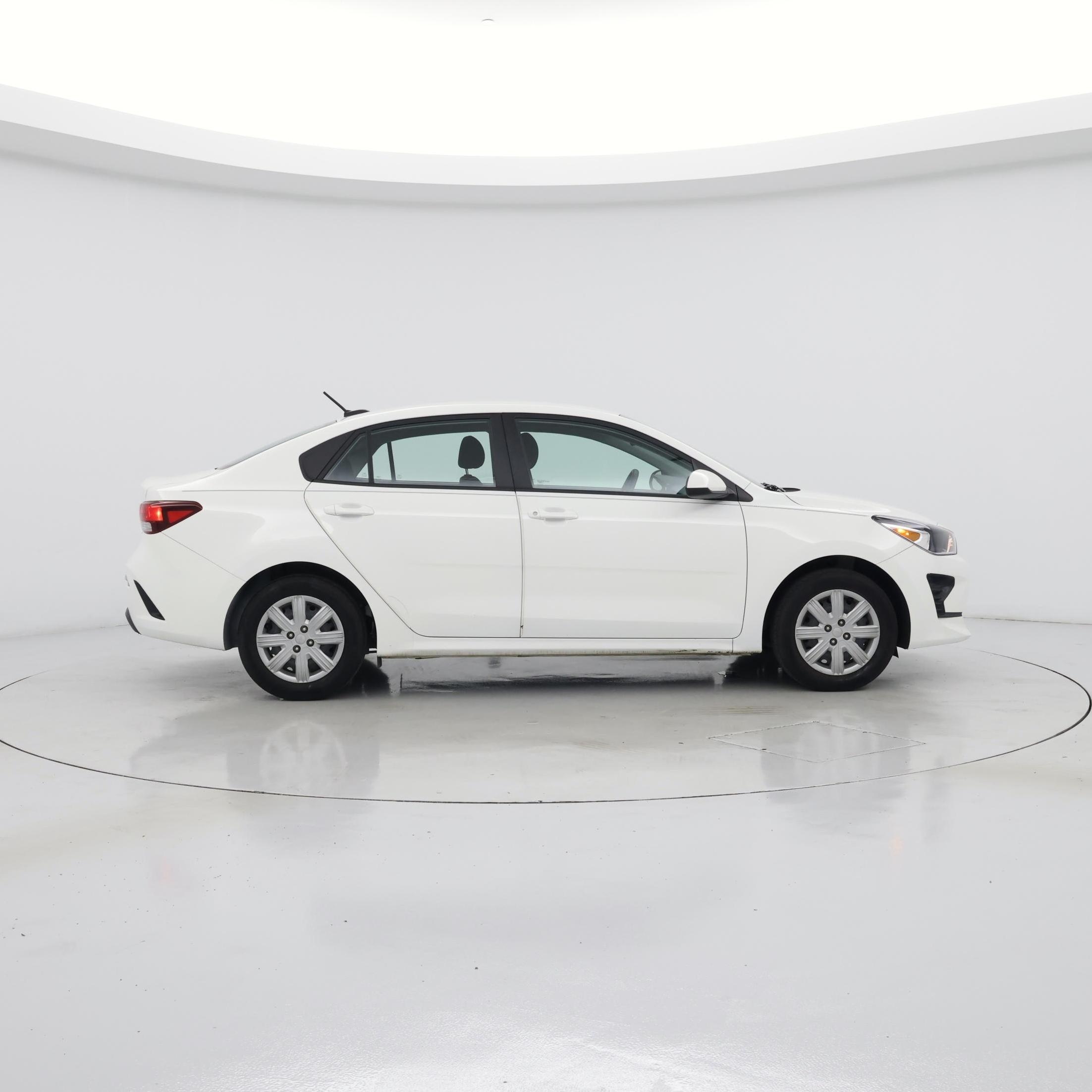 Thumbnail: 2022 Kia Rio - 7