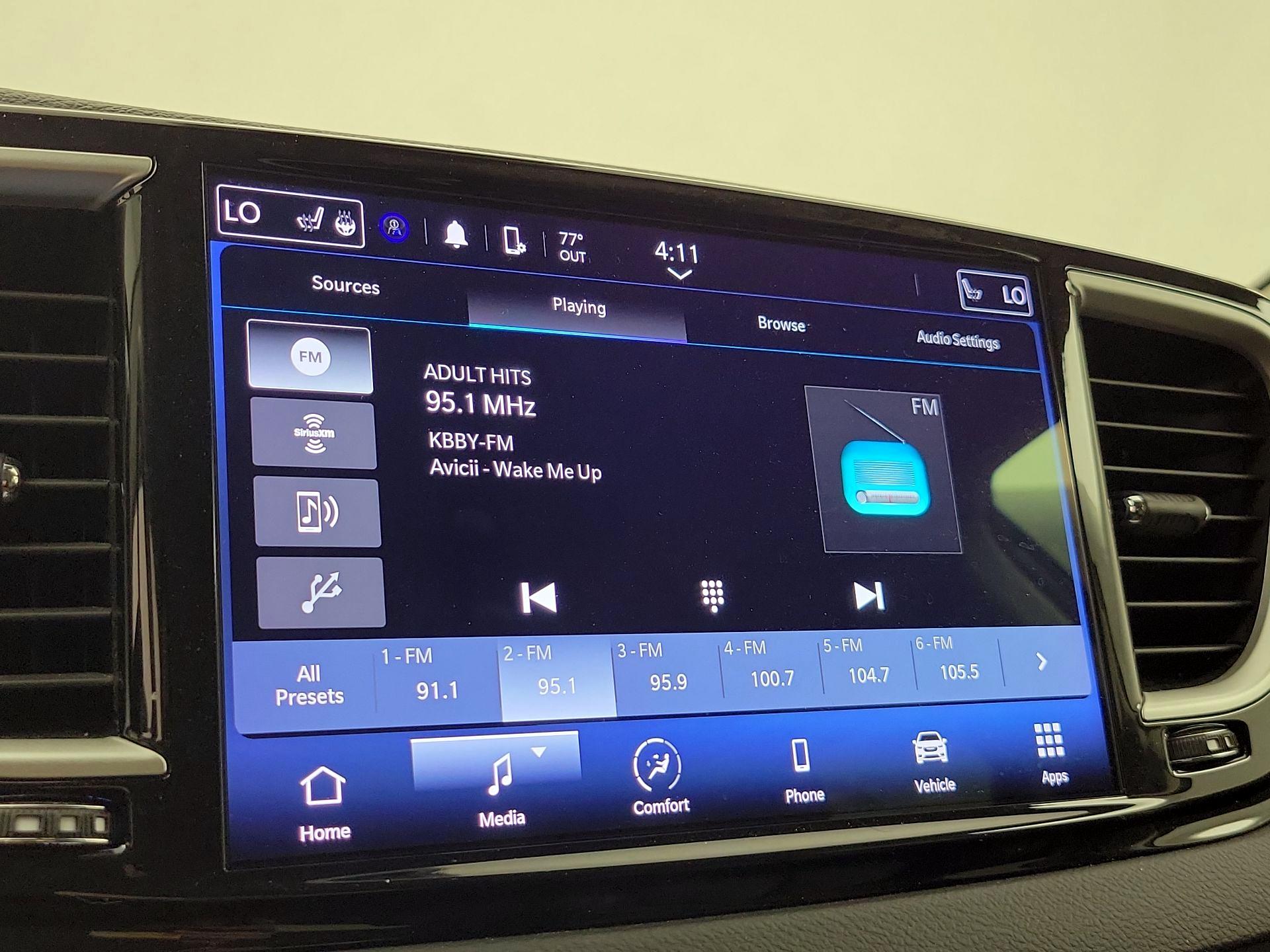 Thumbnail: 2023 Chrysler Pacifica - 15