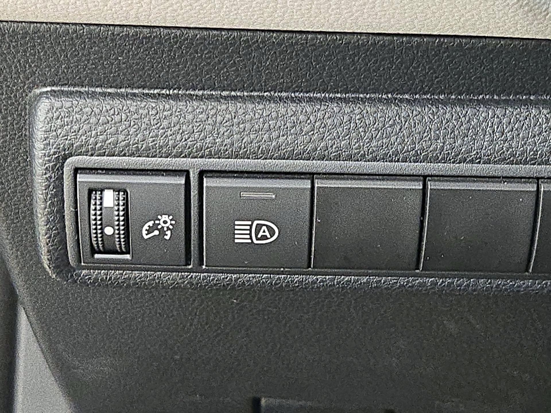 Thumbnail: 2022 Toyota Corolla - 13