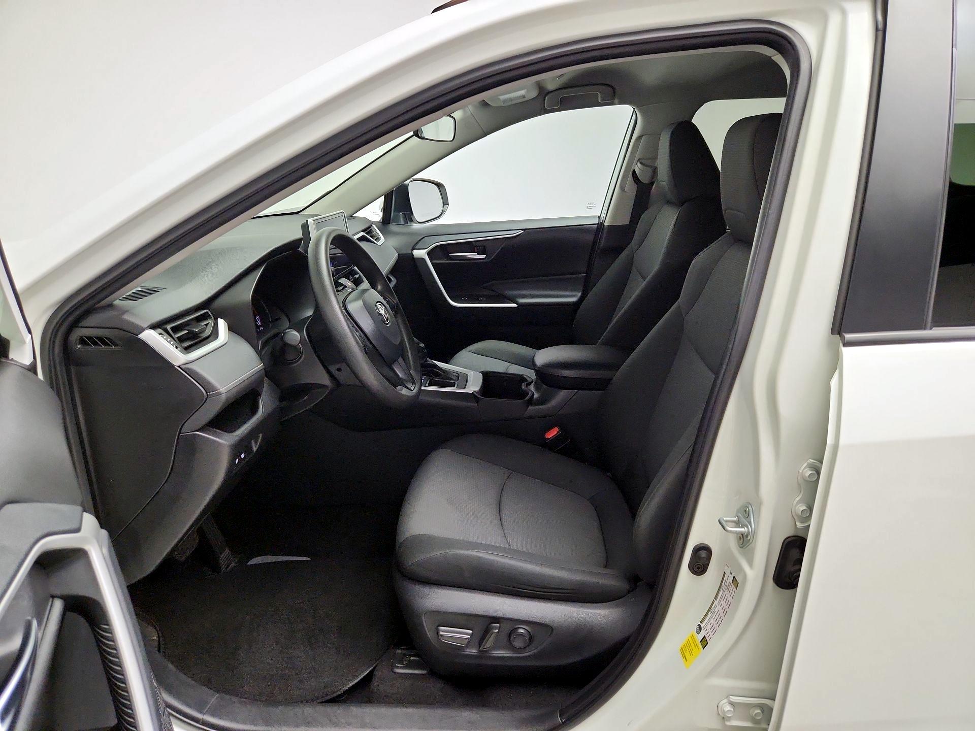 Thumbnail: 2024 Toyota RAV4 - 11