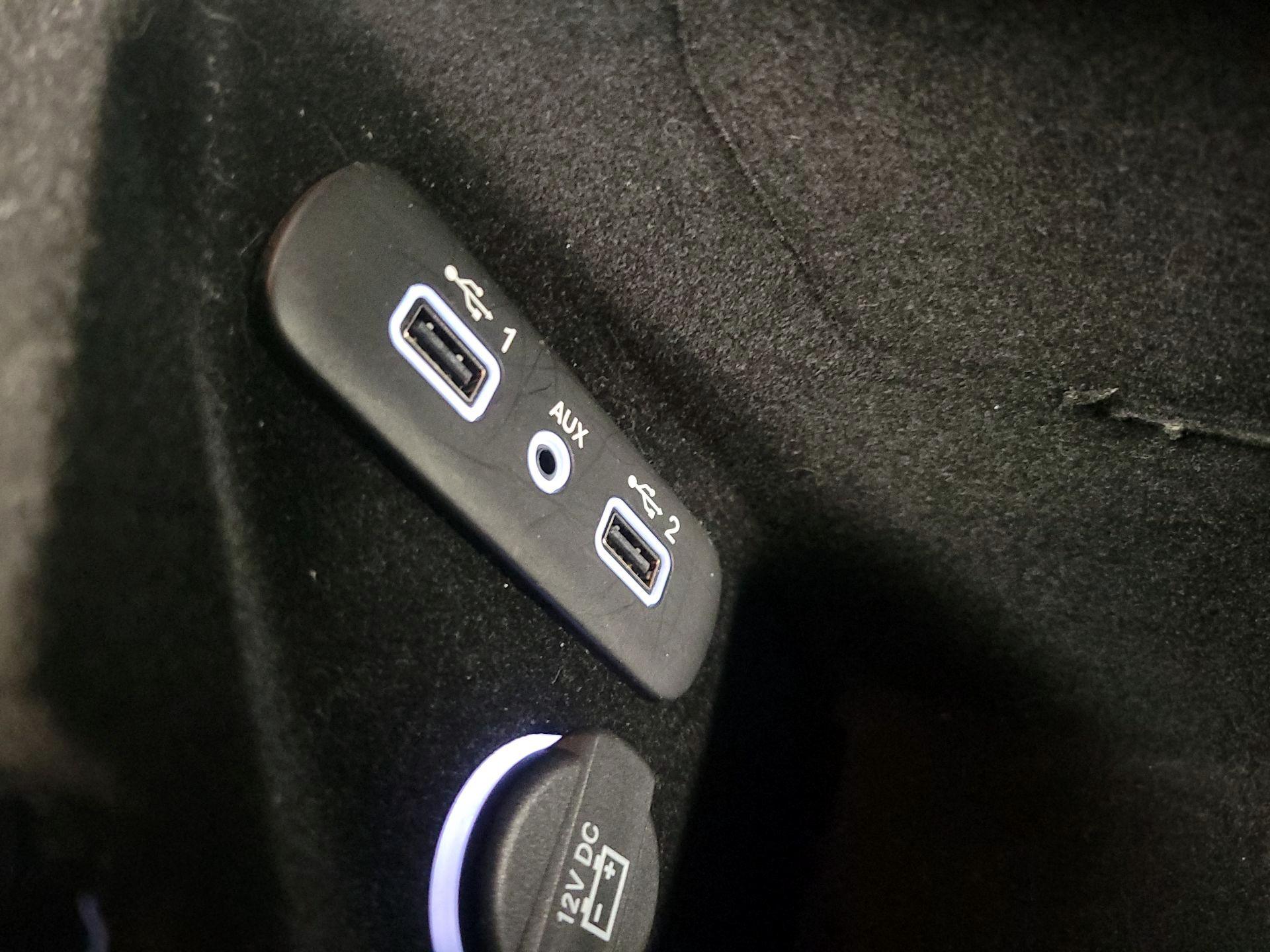 Thumbnail: 2021 Dodge Challenger - 18