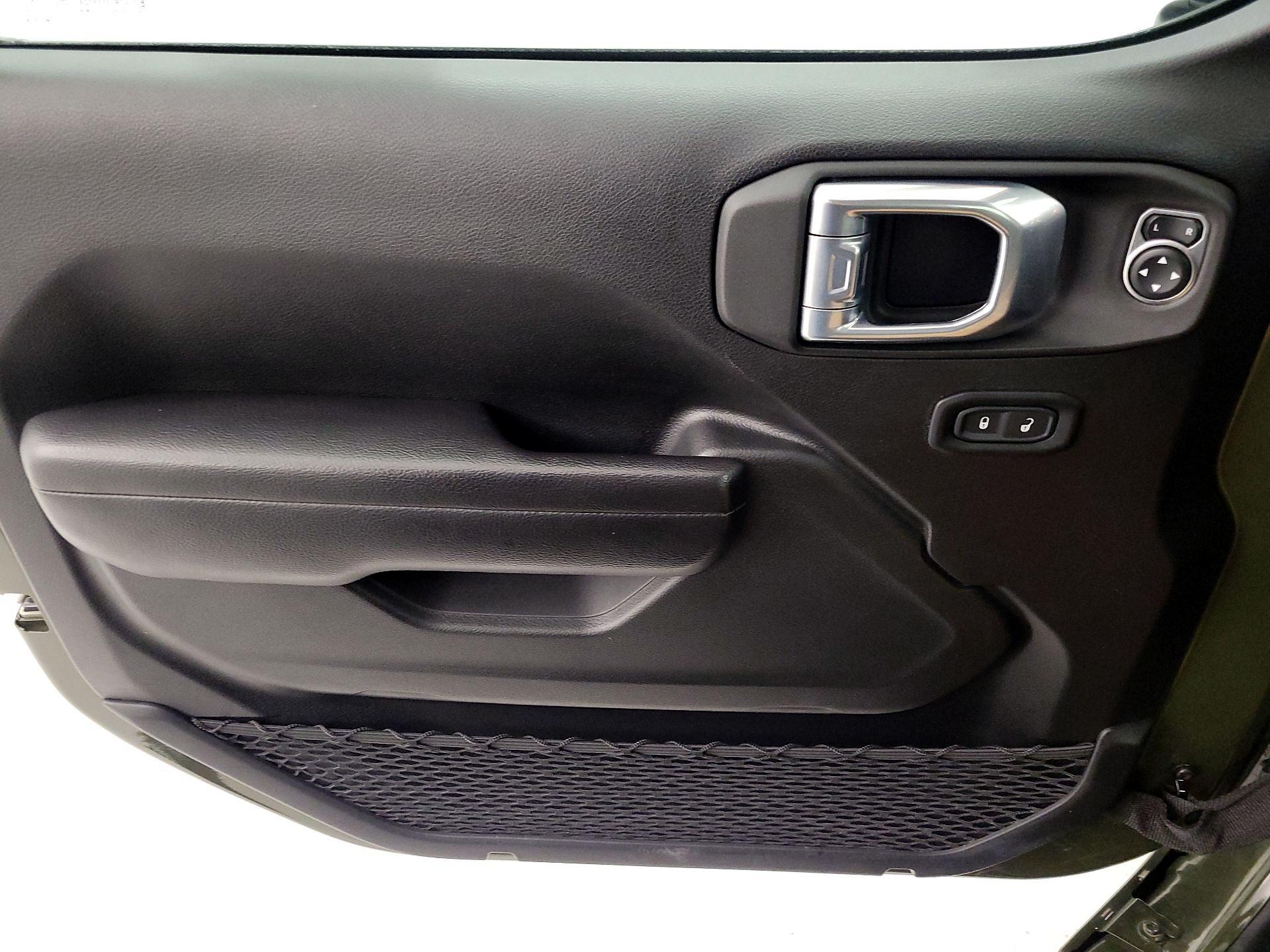 Thumbnail: 2021 Jeep Wrangler - 12