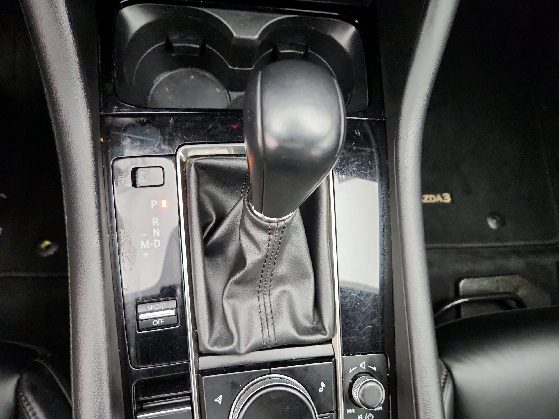 Thumbnail: 2024 Mazda Mazda3 - 17