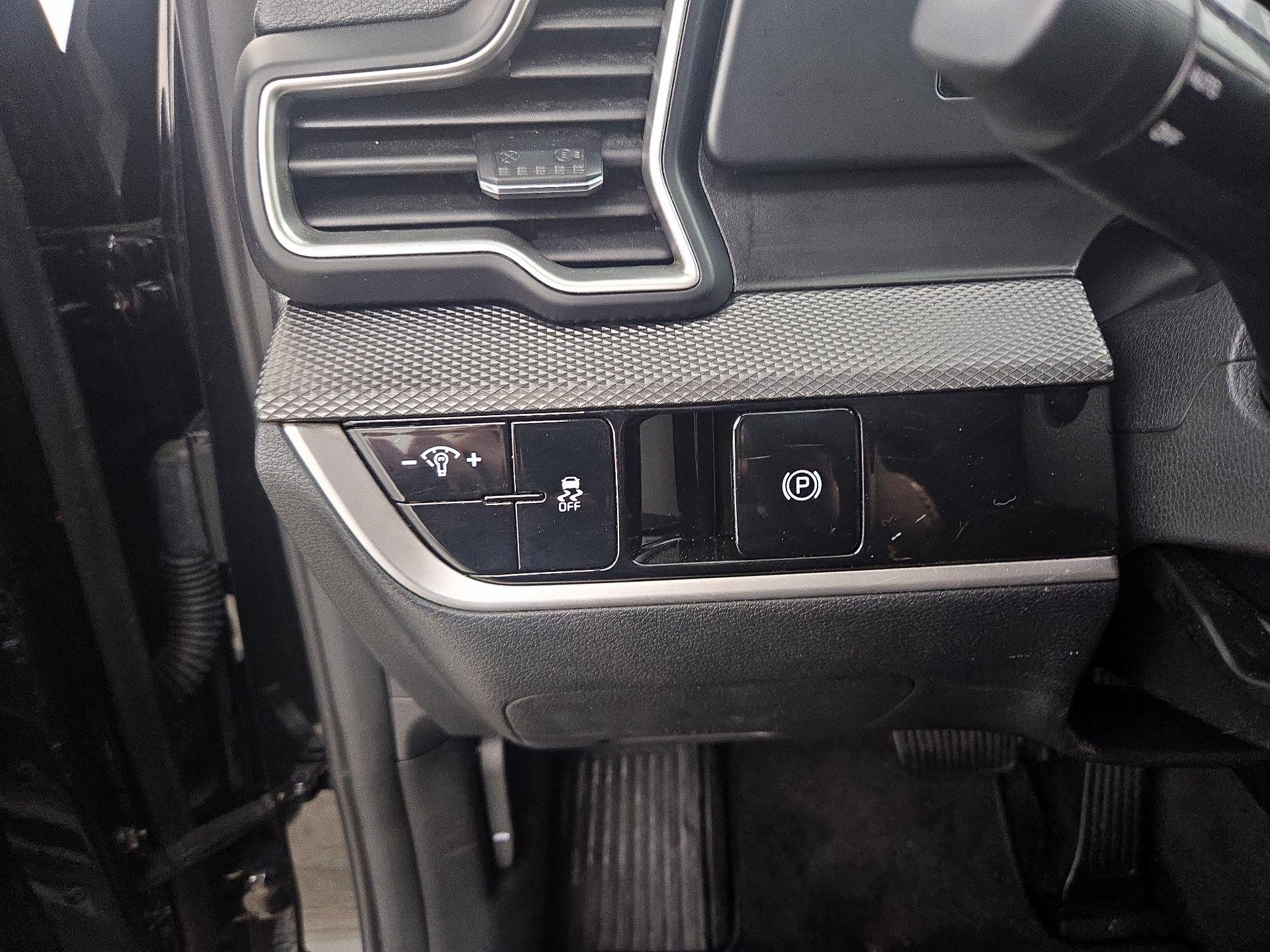 Thumbnail: 2023 Kia Sportage - 13