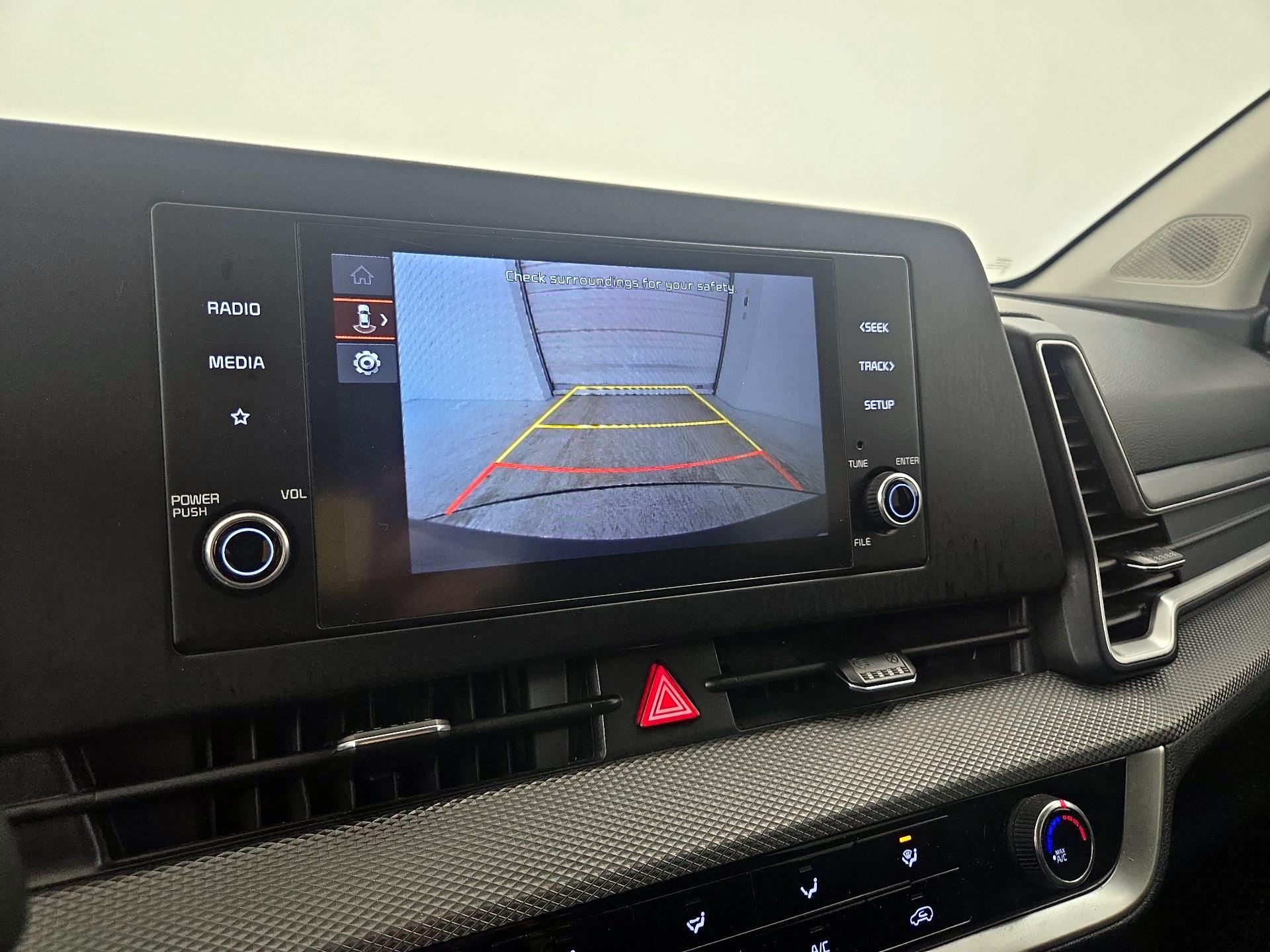 Thumbnail: 2023 Kia Sportage - 14