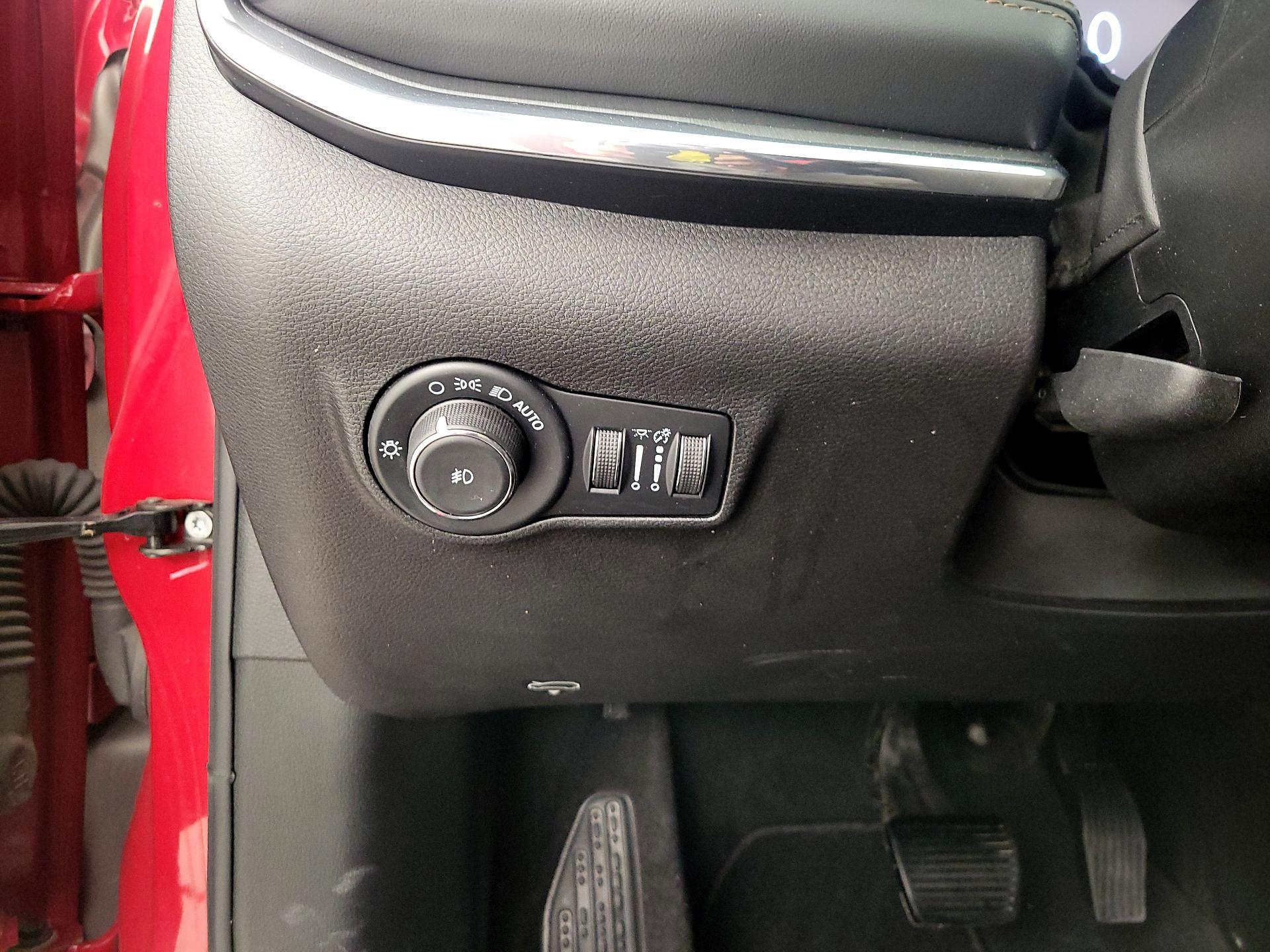 Thumbnail: 2023 Jeep Compass - 13