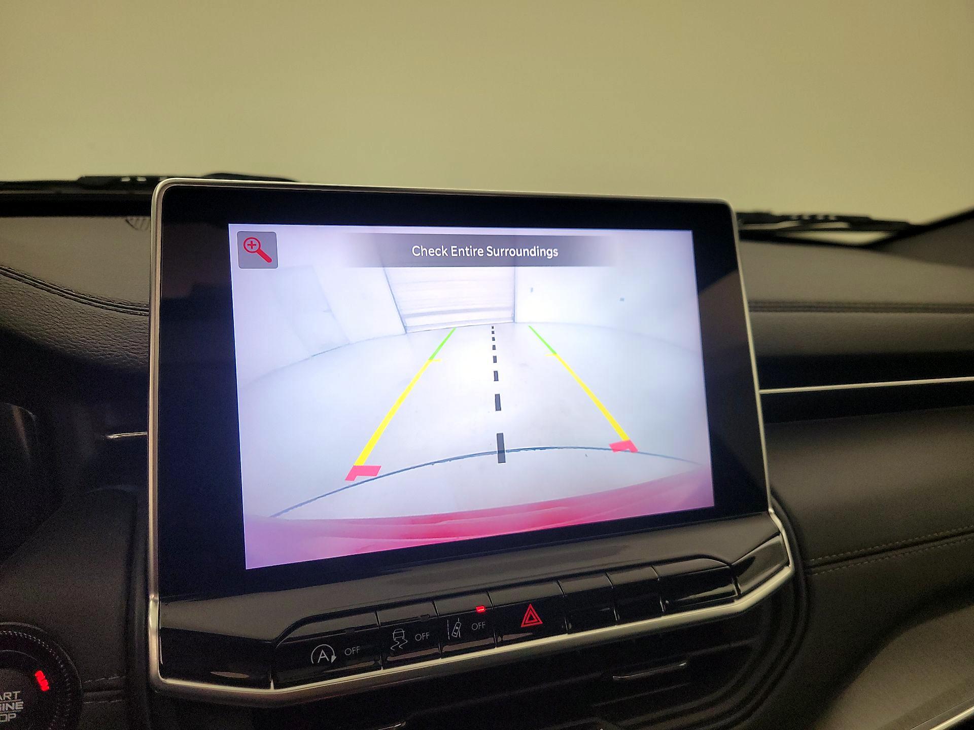 Thumbnail: 2023 Jeep Compass - 15