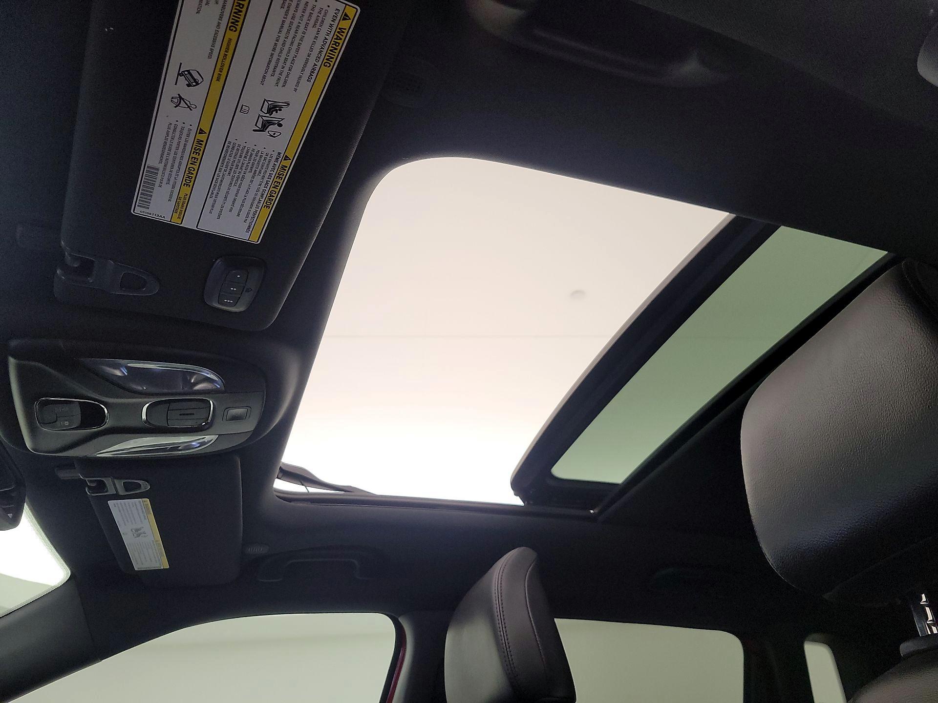 Thumbnail: 2023 Jeep Compass - 20