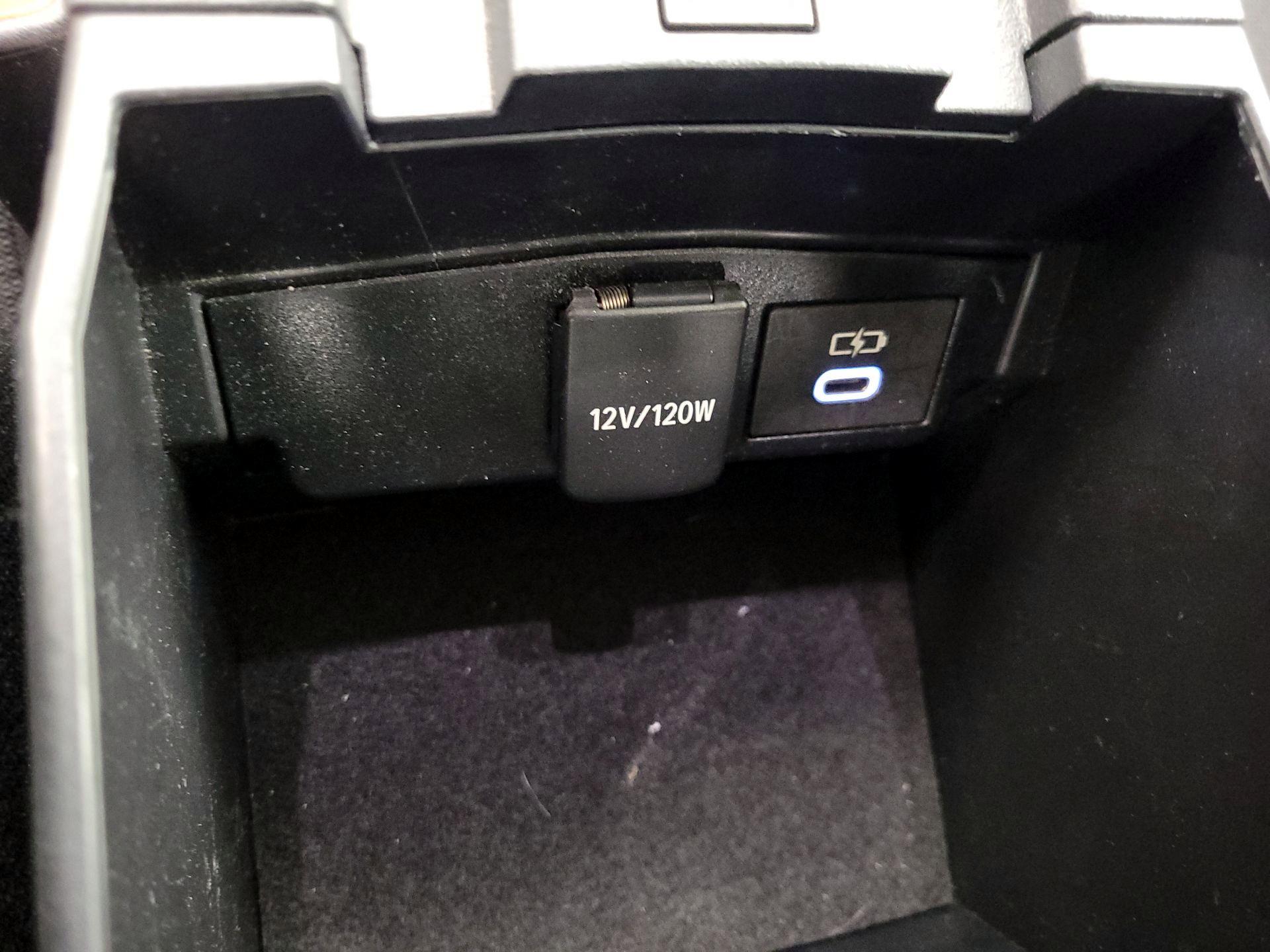 Thumbnail: 2023 Toyota Corolla - 18