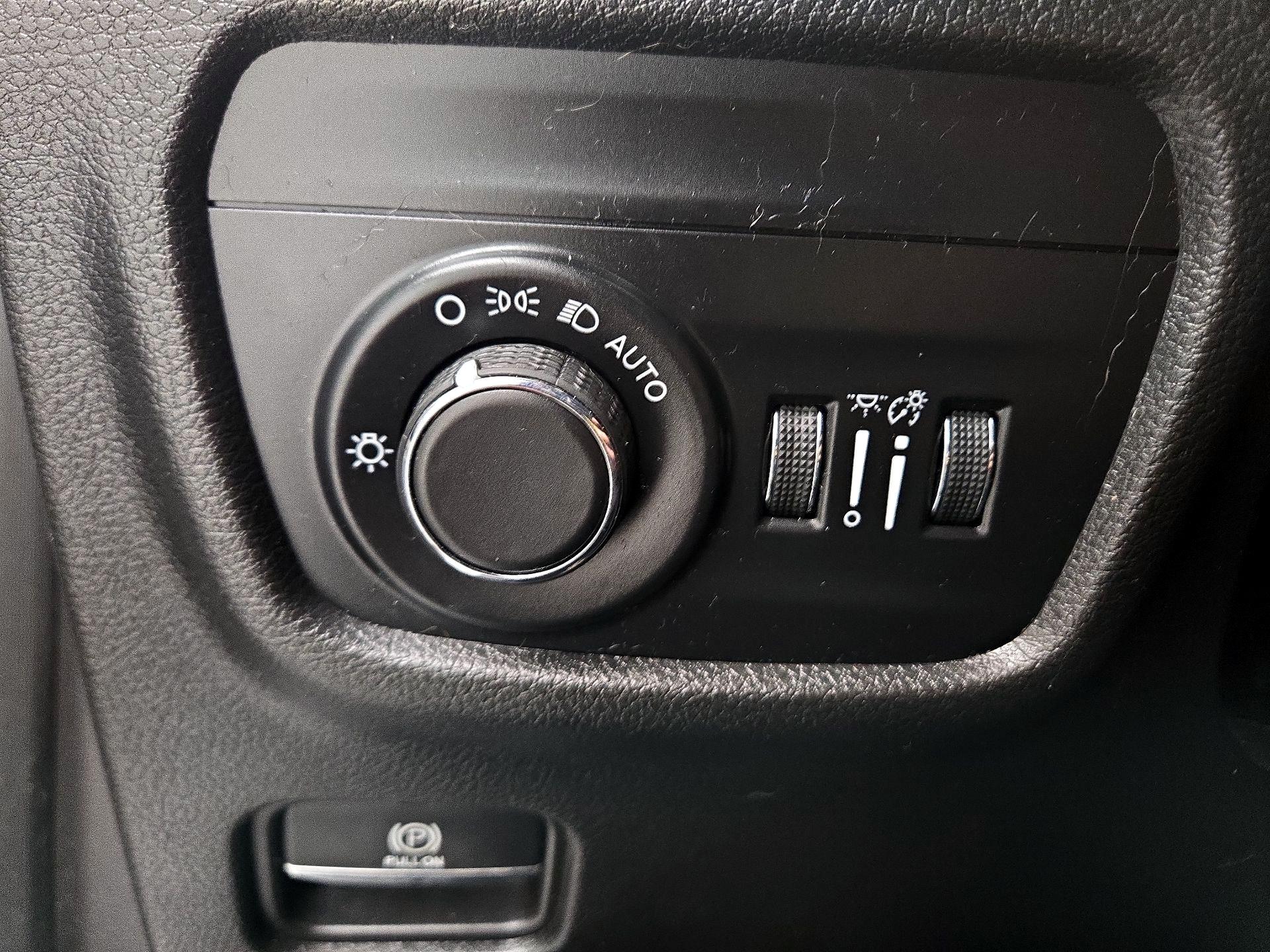 Thumbnail: 2023 Jeep Grand Cherokee - 13