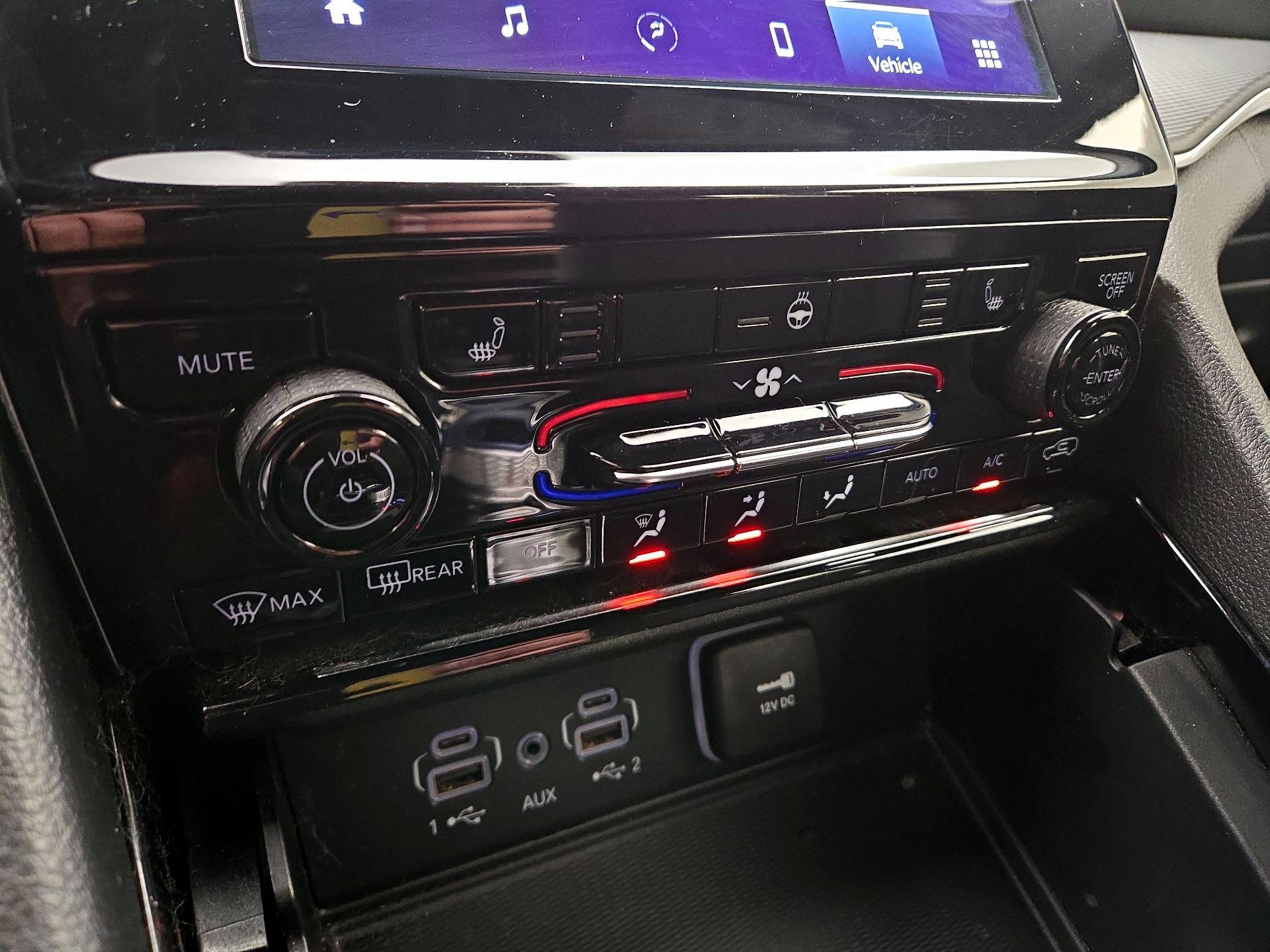 Thumbnail: 2023 Jeep Grand Cherokee - 16