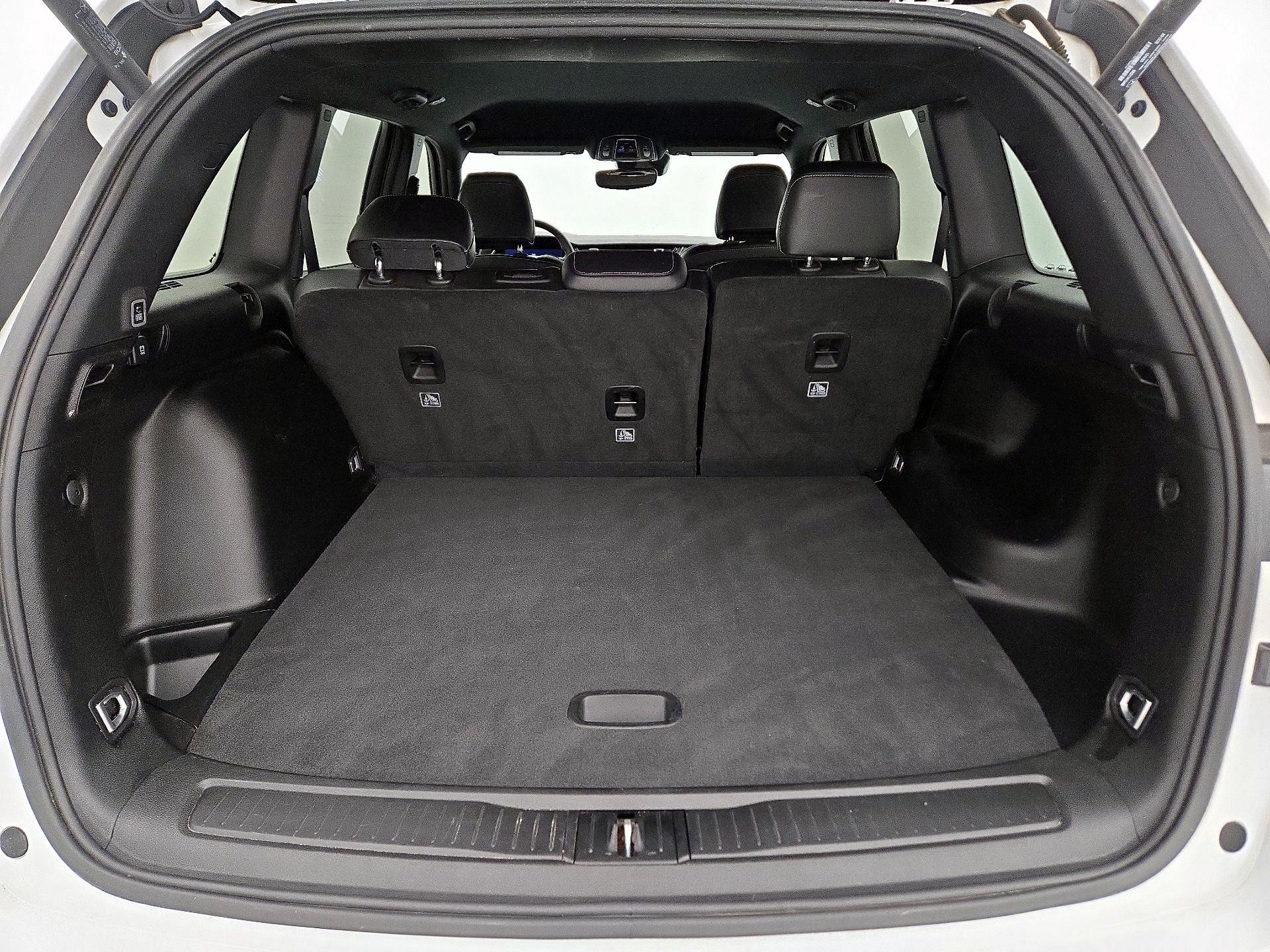 Thumbnail: 2023 Jeep Grand Cherokee - 20