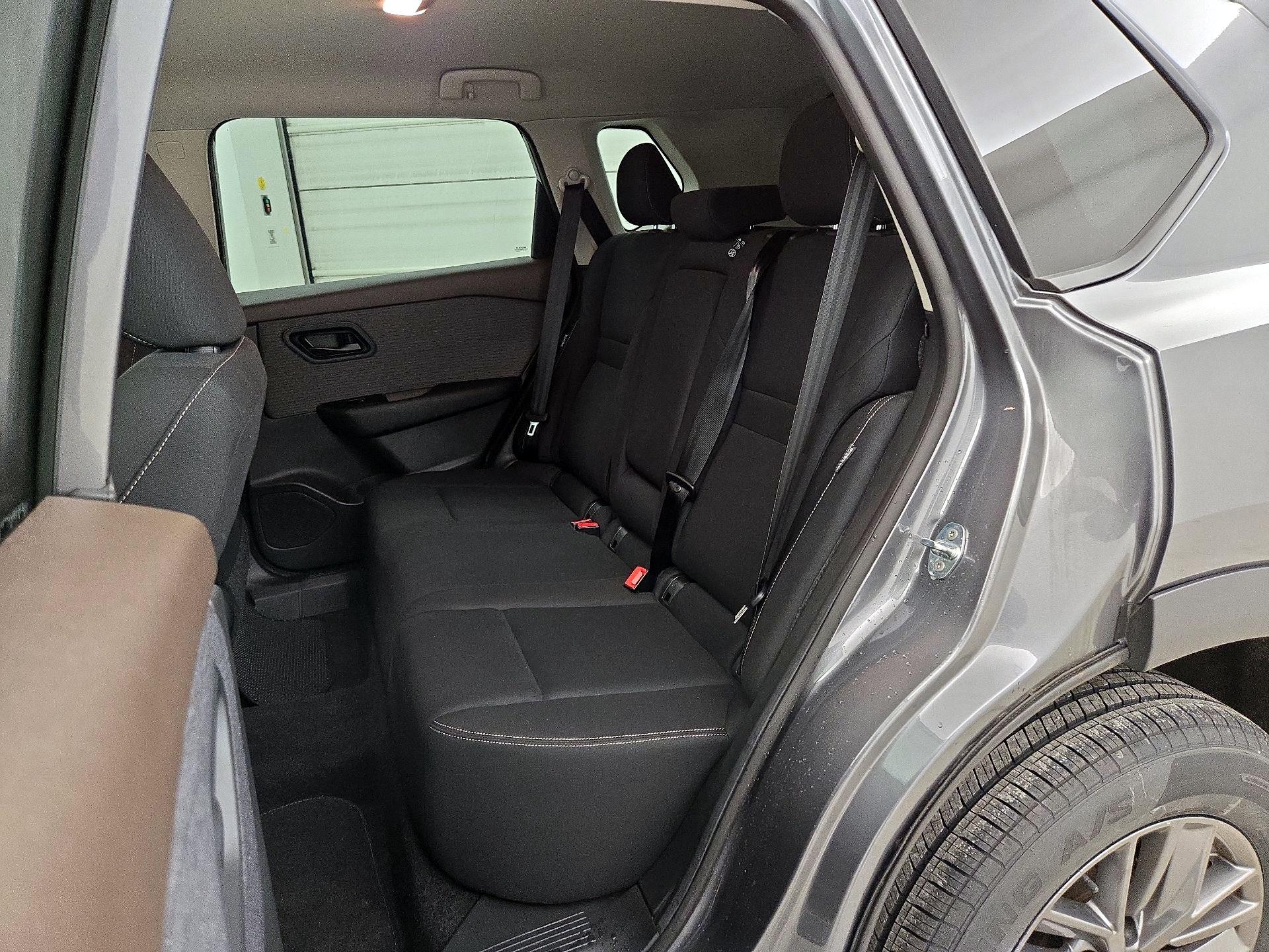 Thumbnail: 2023 Nissan Rogue - 19