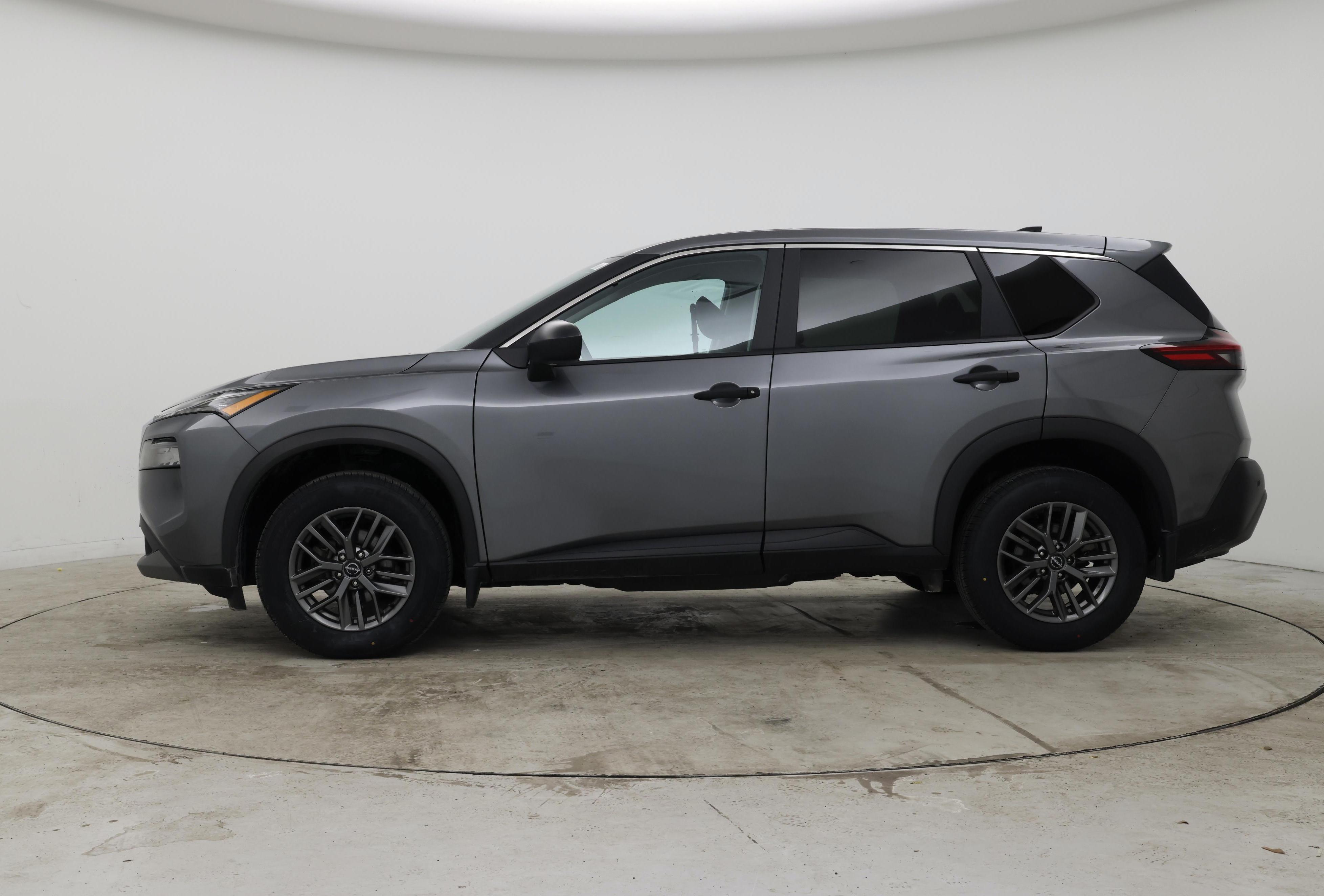 Thumbnail: 2023 Nissan Rogue - 3