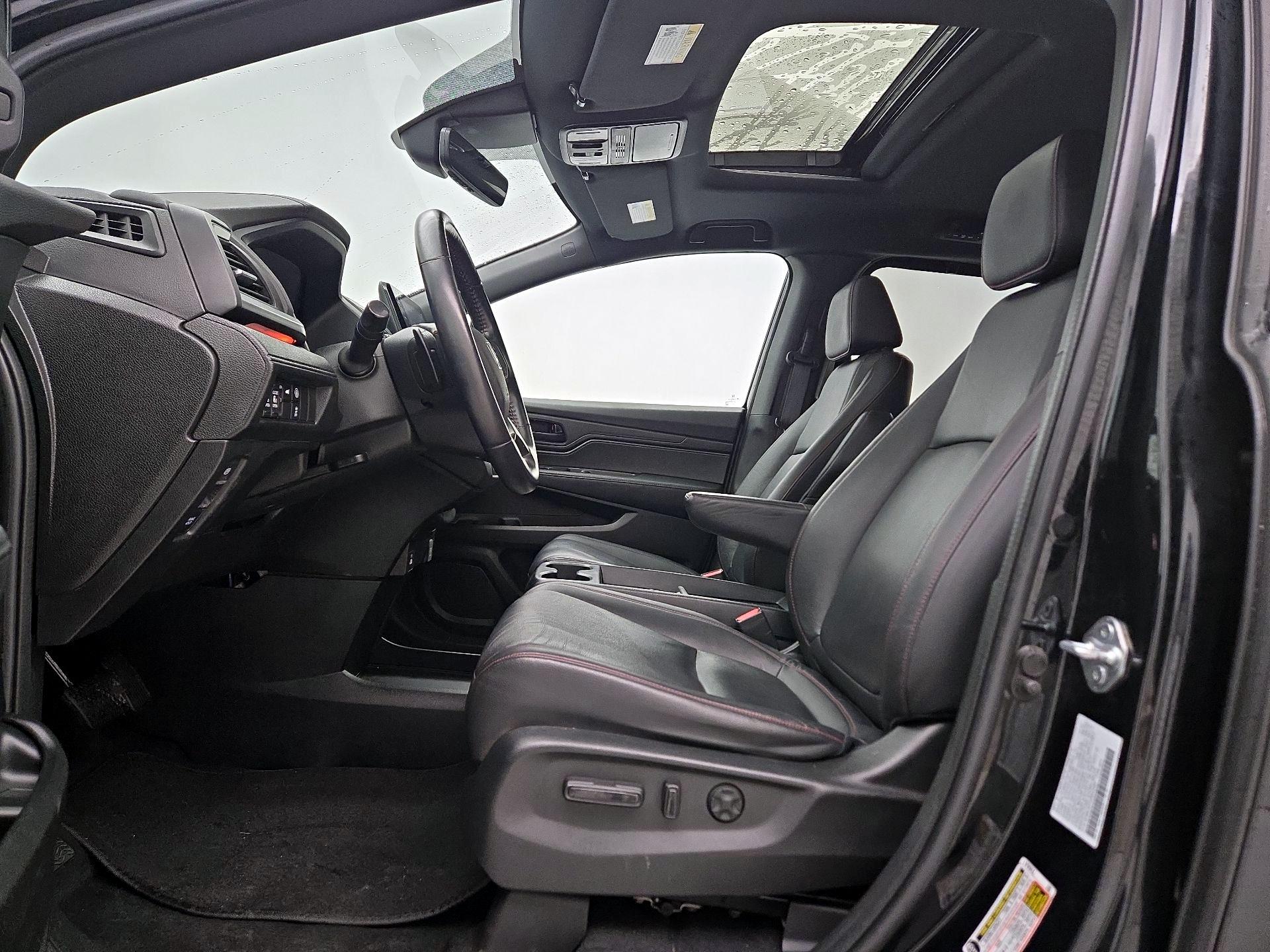 Thumbnail: 2023 Honda Odyssey - 11