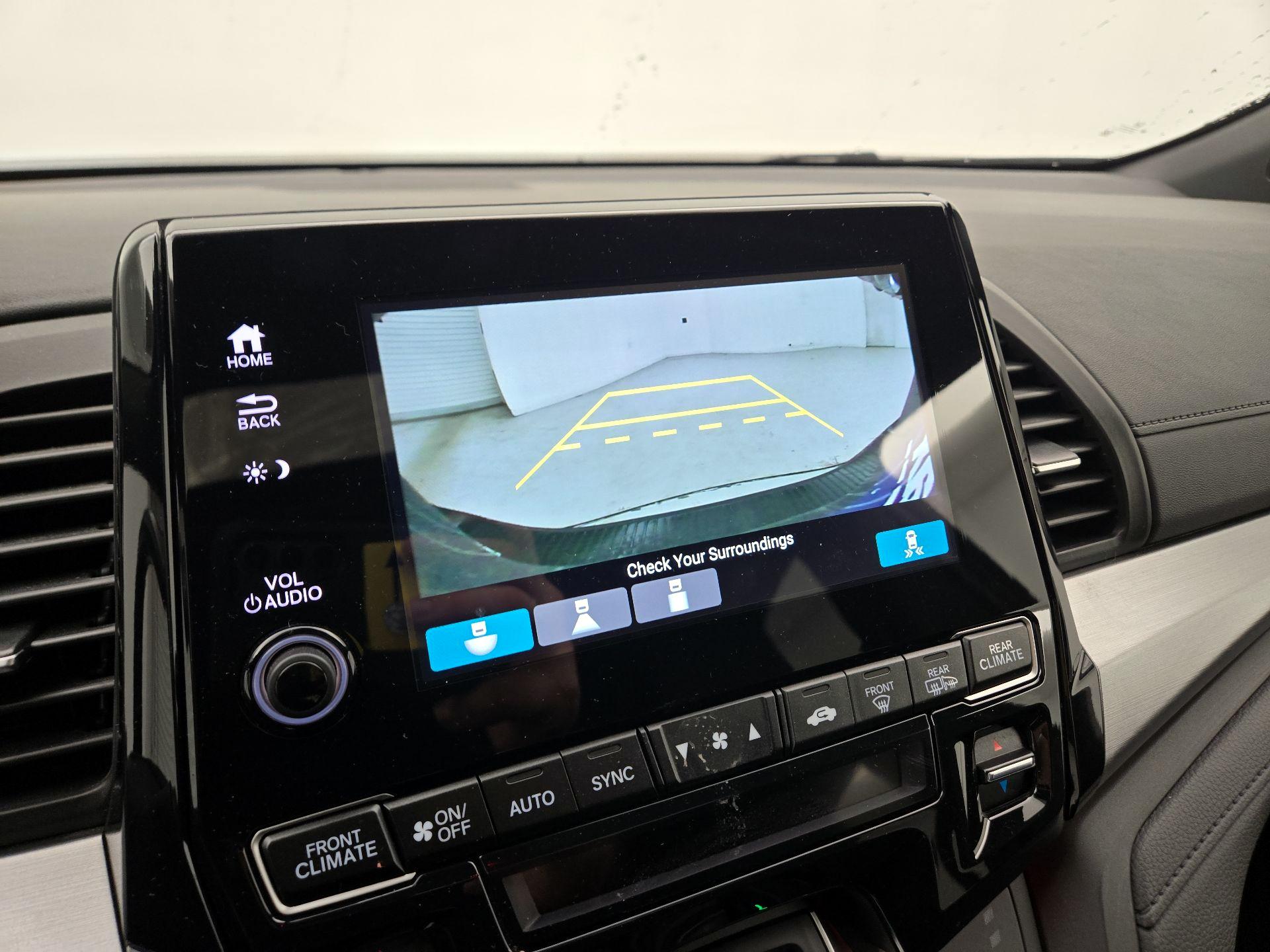 Thumbnail: 2023 Honda Odyssey - 14