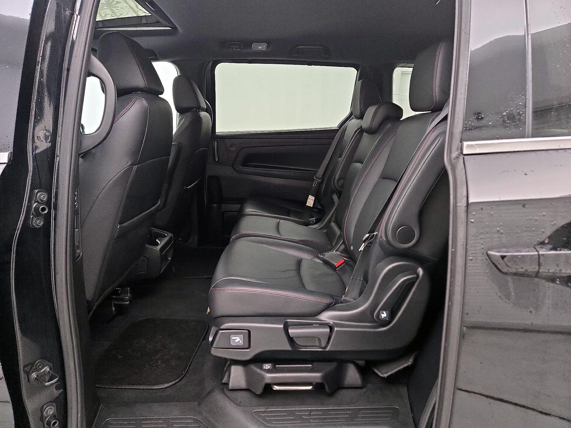 Thumbnail: 2023 Honda Odyssey - 20