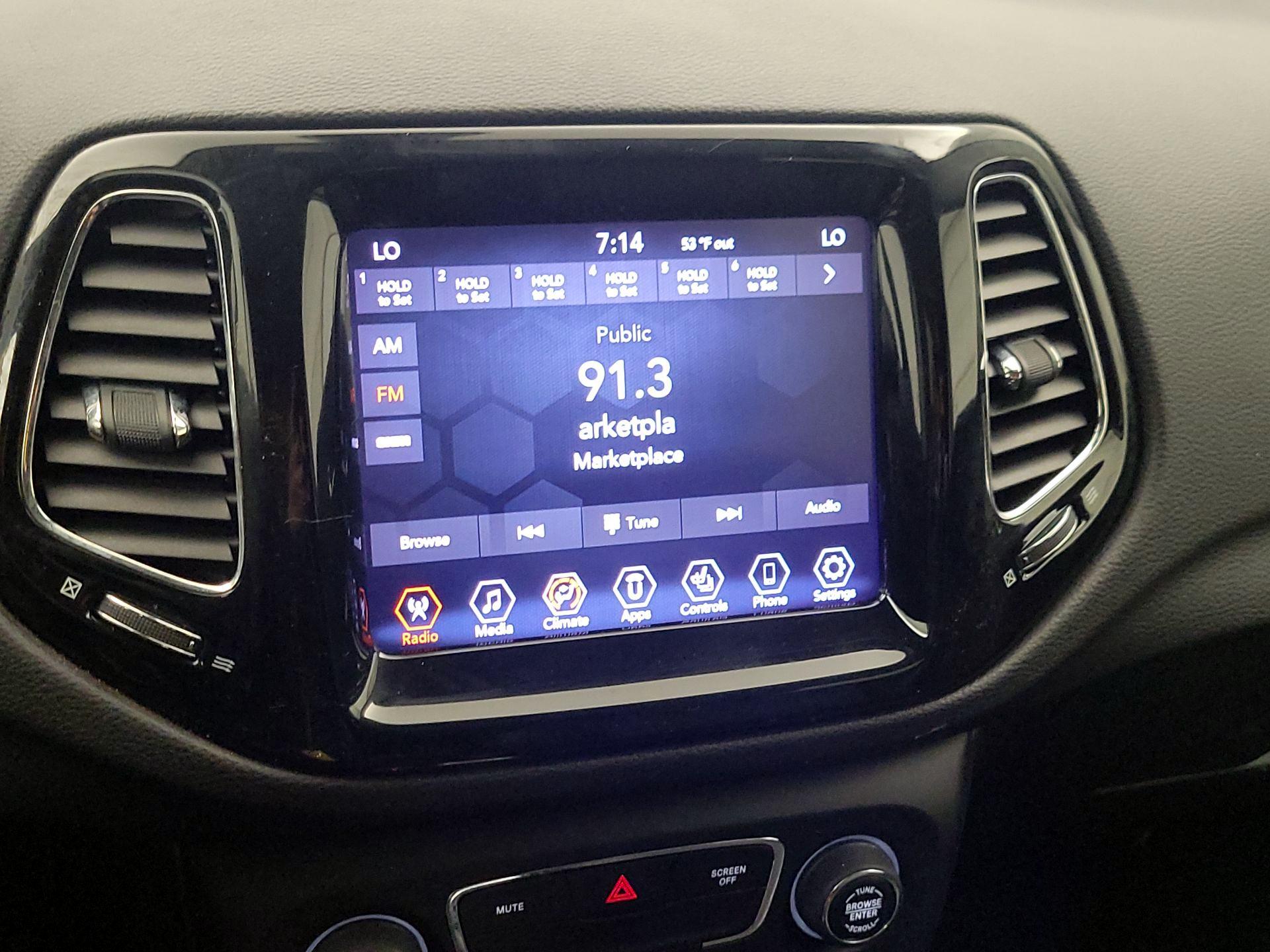 Thumbnail: 2020 Jeep Compass - 15