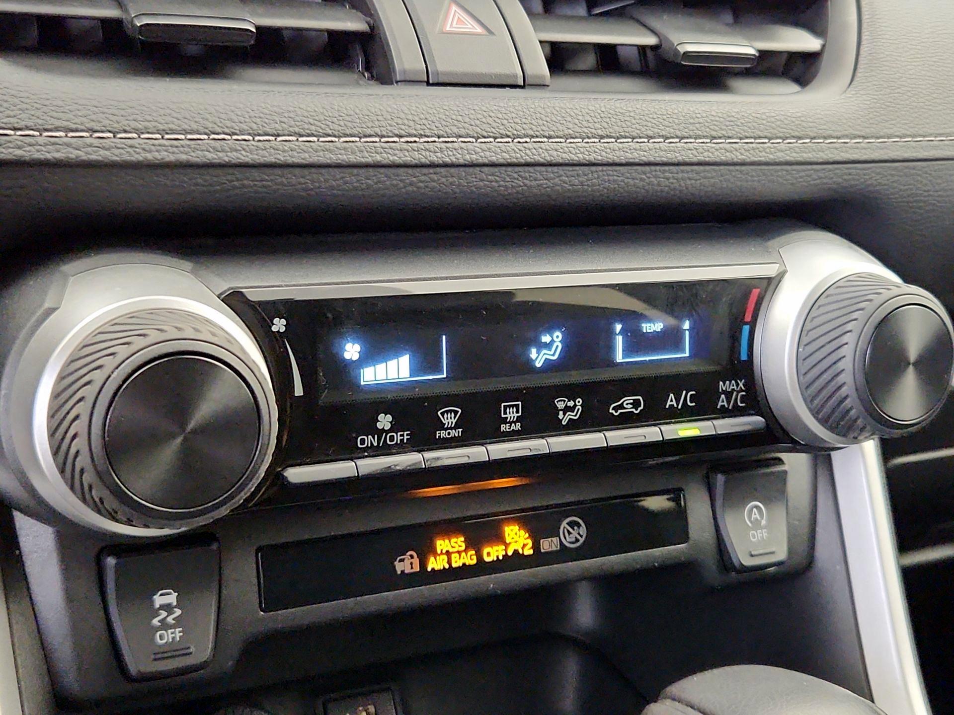 Thumbnail: 2024 Toyota RAV4 - 16