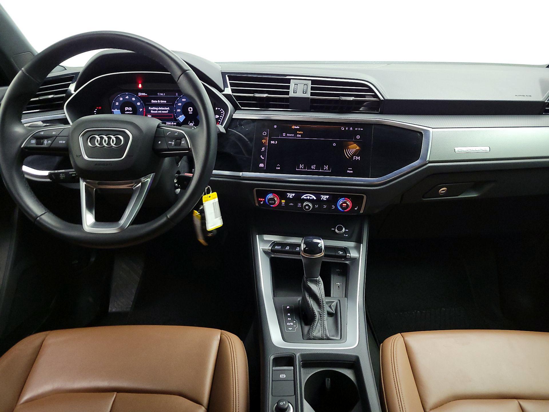 Thumbnail: 2025 Audi Q3 - 9