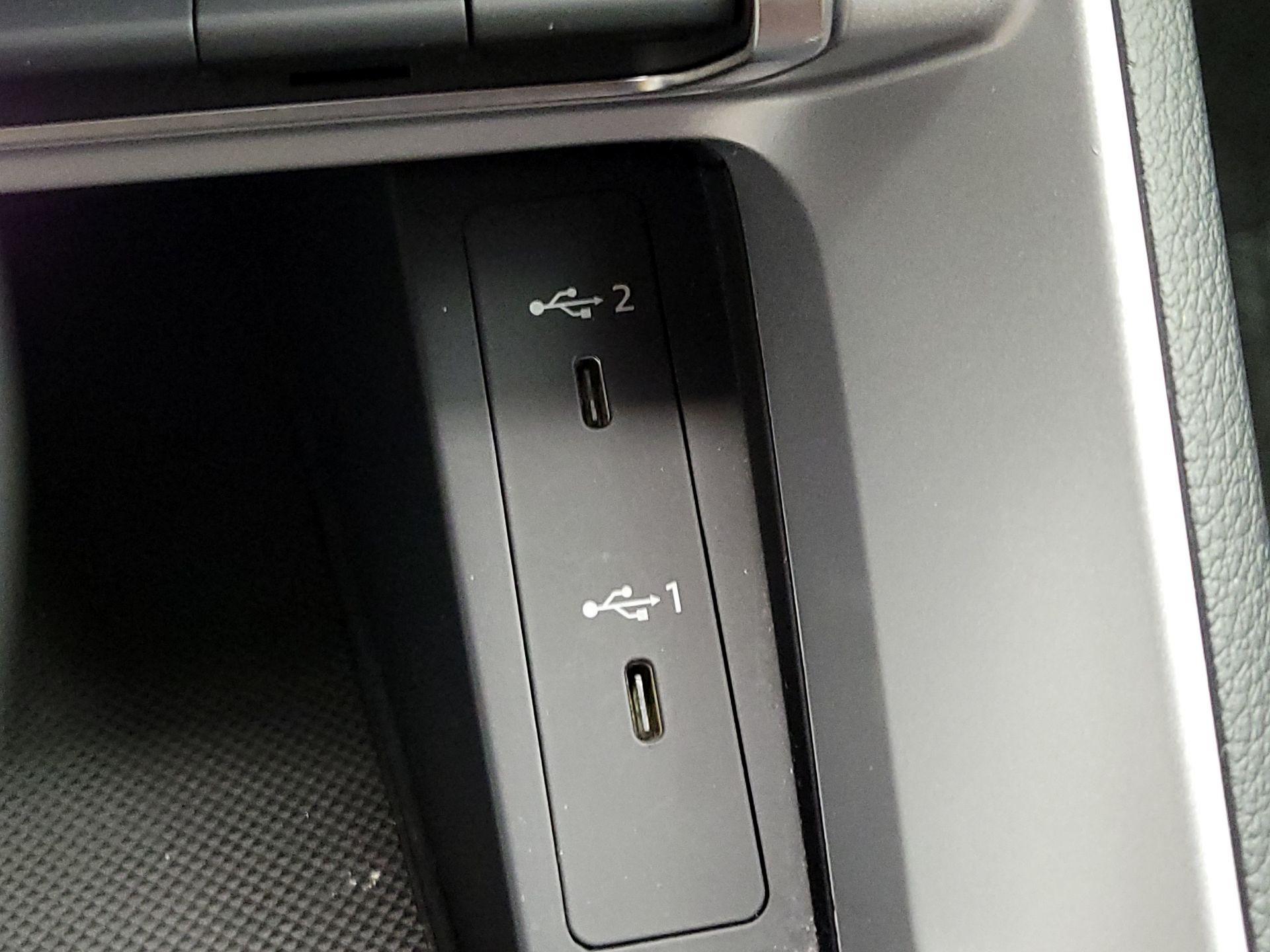 Thumbnail: 2025 Audi Q3 - 18