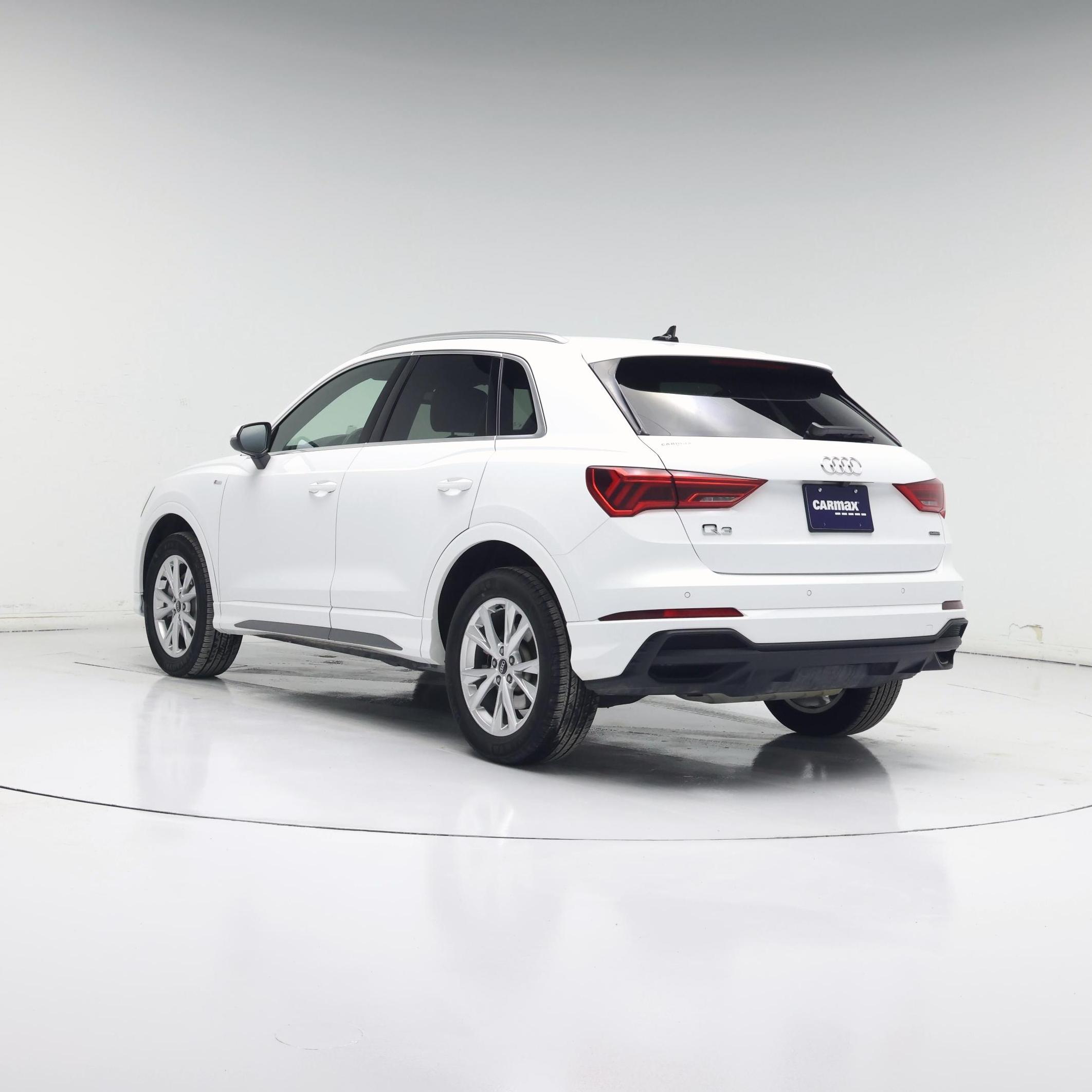 Thumbnail: 2025 Audi Q3 - 2