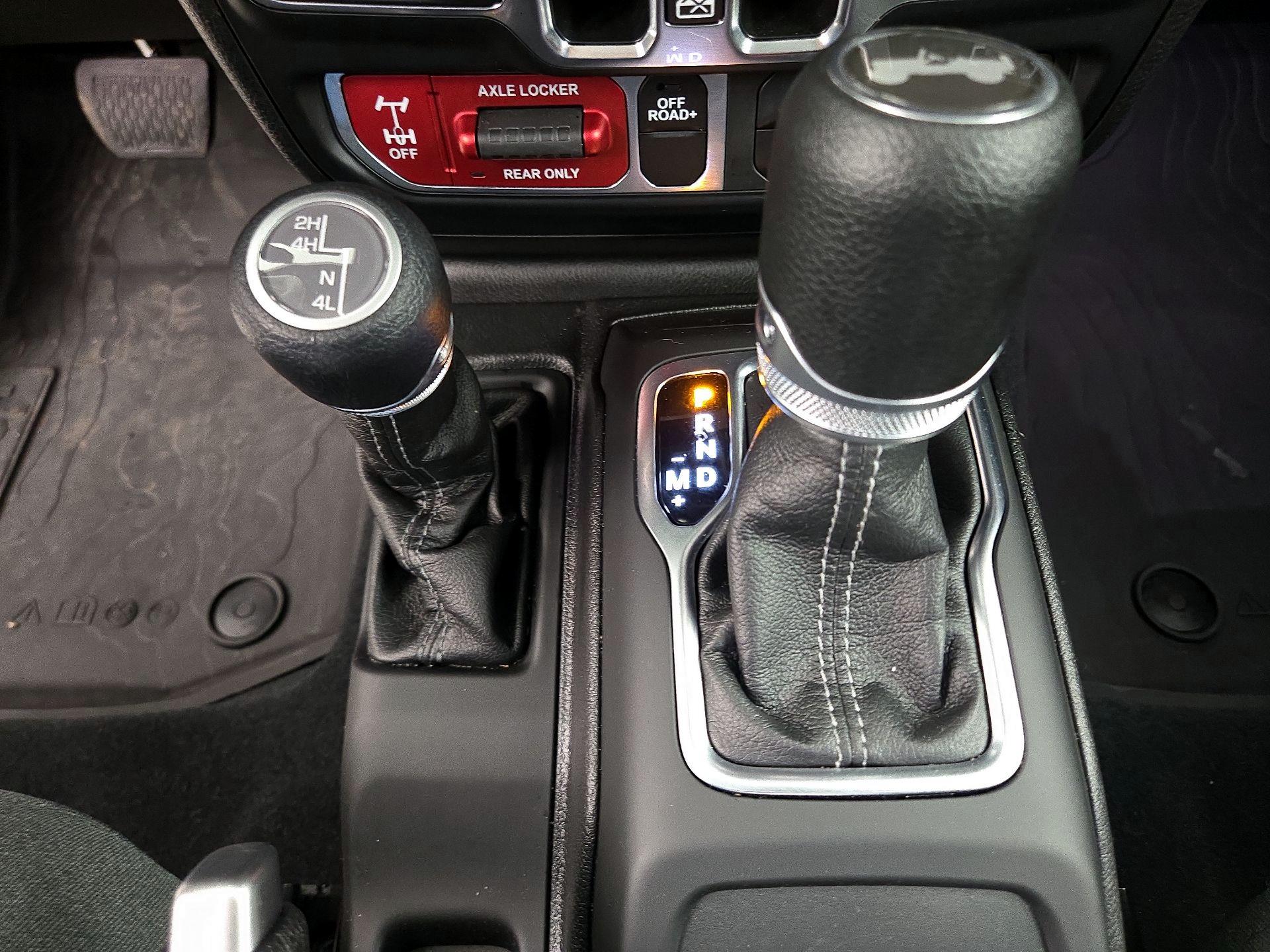 Thumbnail: 2024 Jeep Wrangler - 17