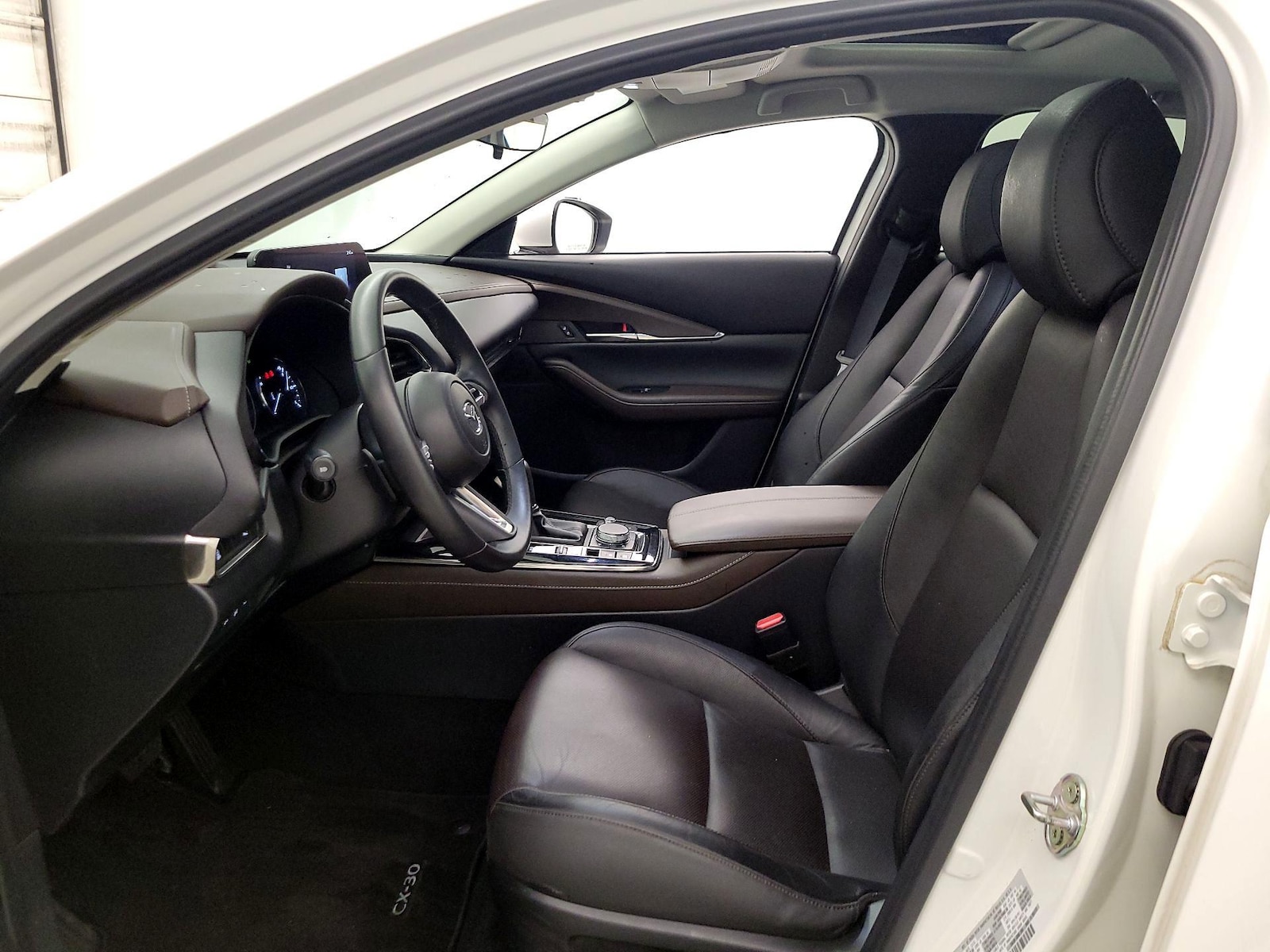 2023 Mazda CX-30 Premium - Photo 12