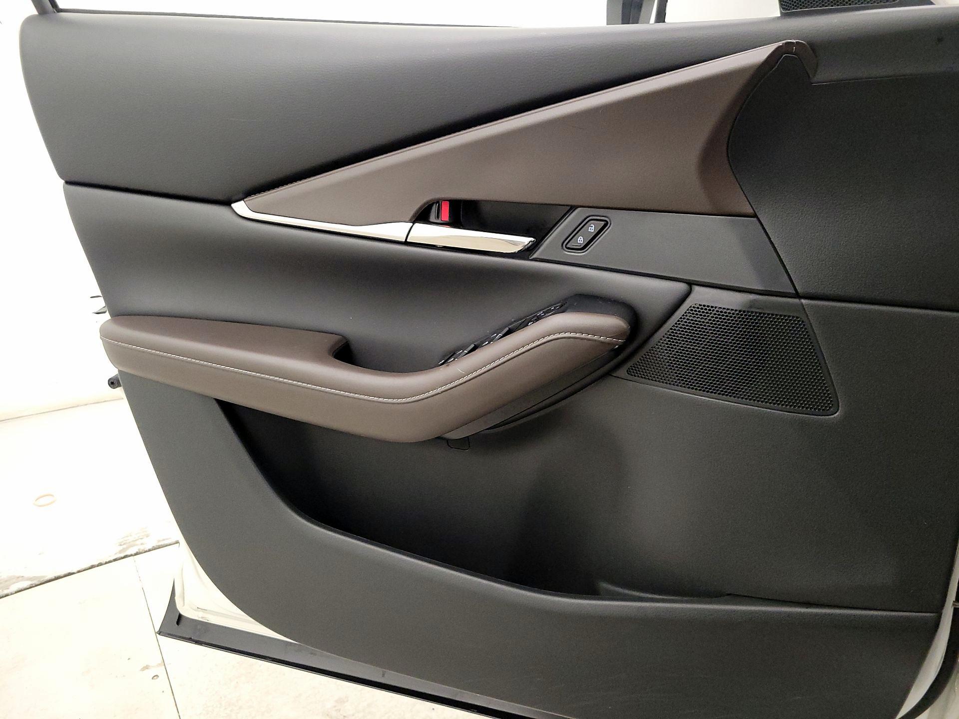 Thumbnail: 2023 Mazda CX-30 - 12