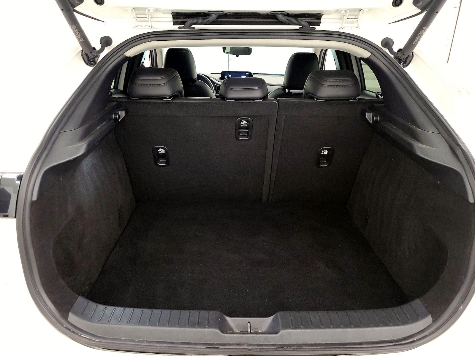 2023 Mazda CX-30 Premium - Photo 22