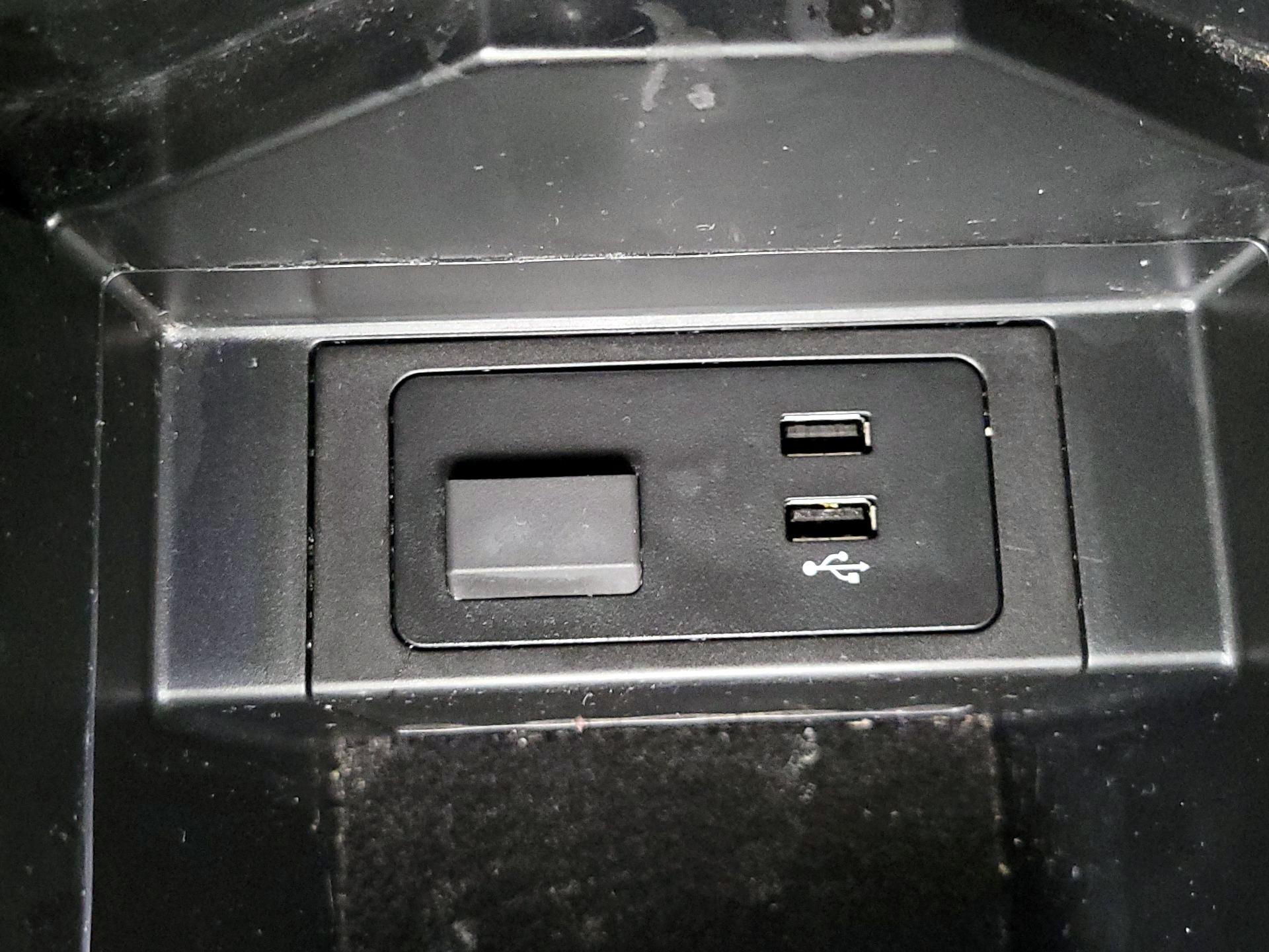 Thumbnail: 2023 Mazda CX-9 - 18