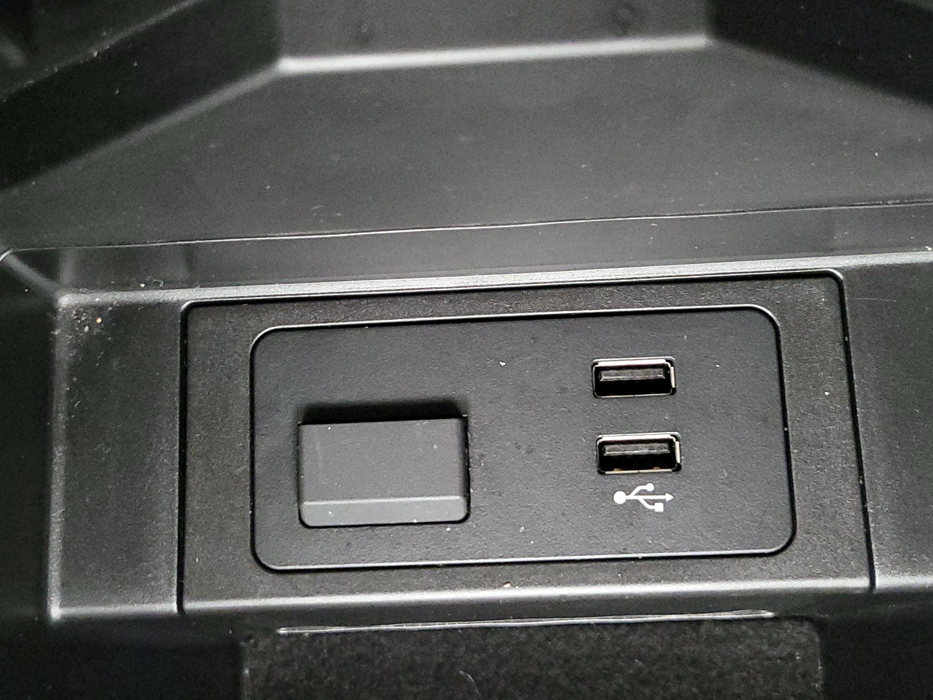 Thumbnail: 2023 Mazda CX-9 - 18