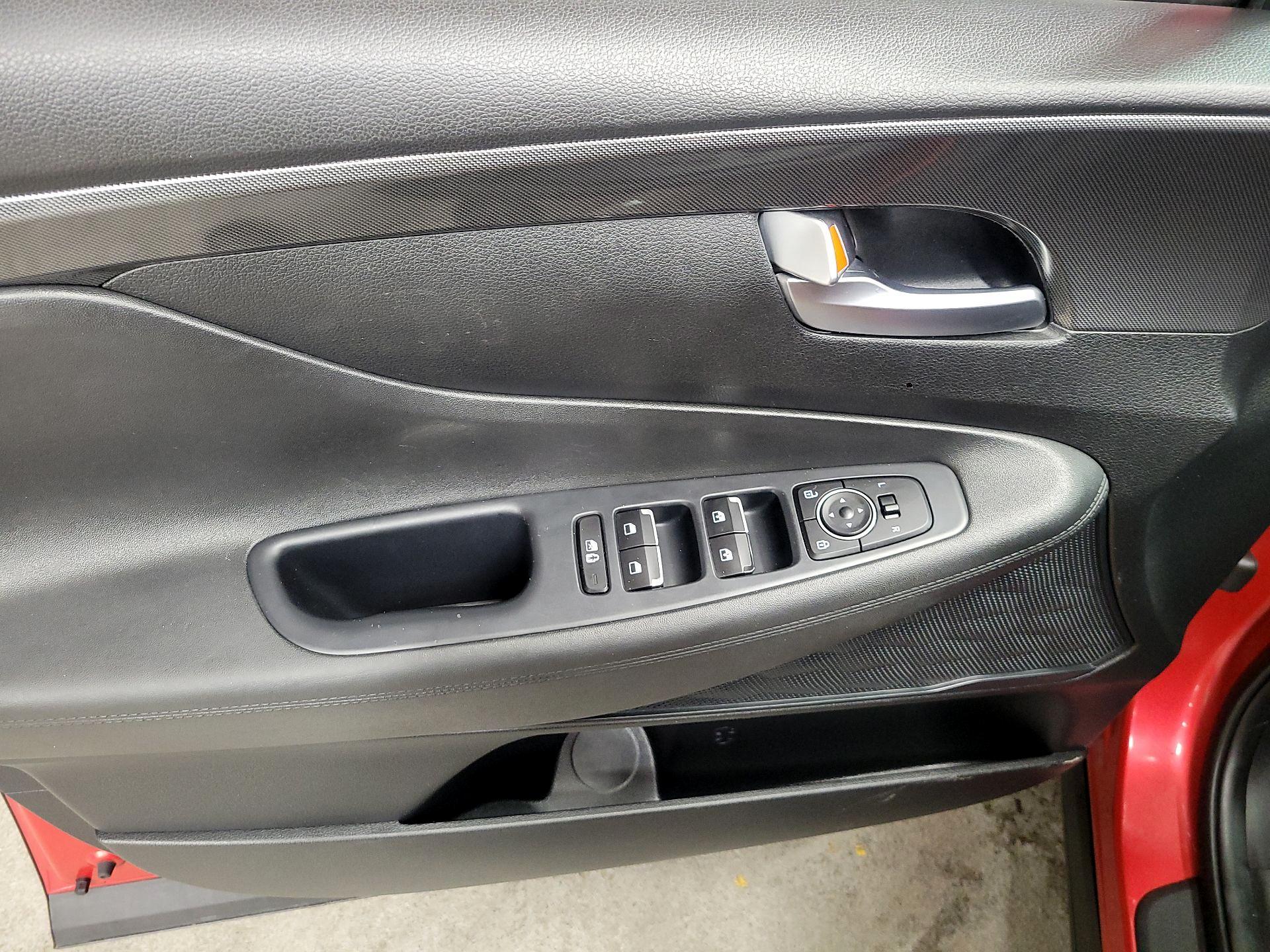 Thumbnail: 2023 Hyundai Santa Fe - 10