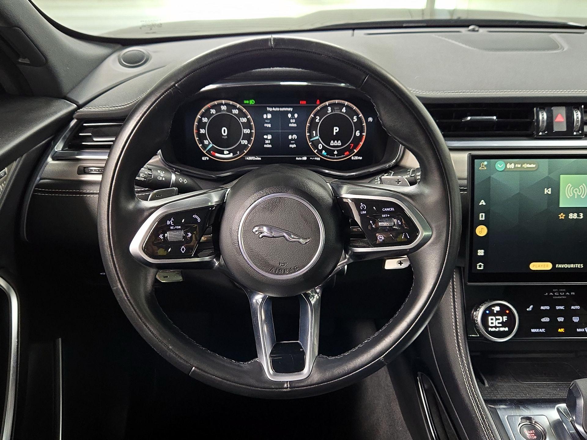 Thumbnail: 2024 Jaguar F-Pace - 10