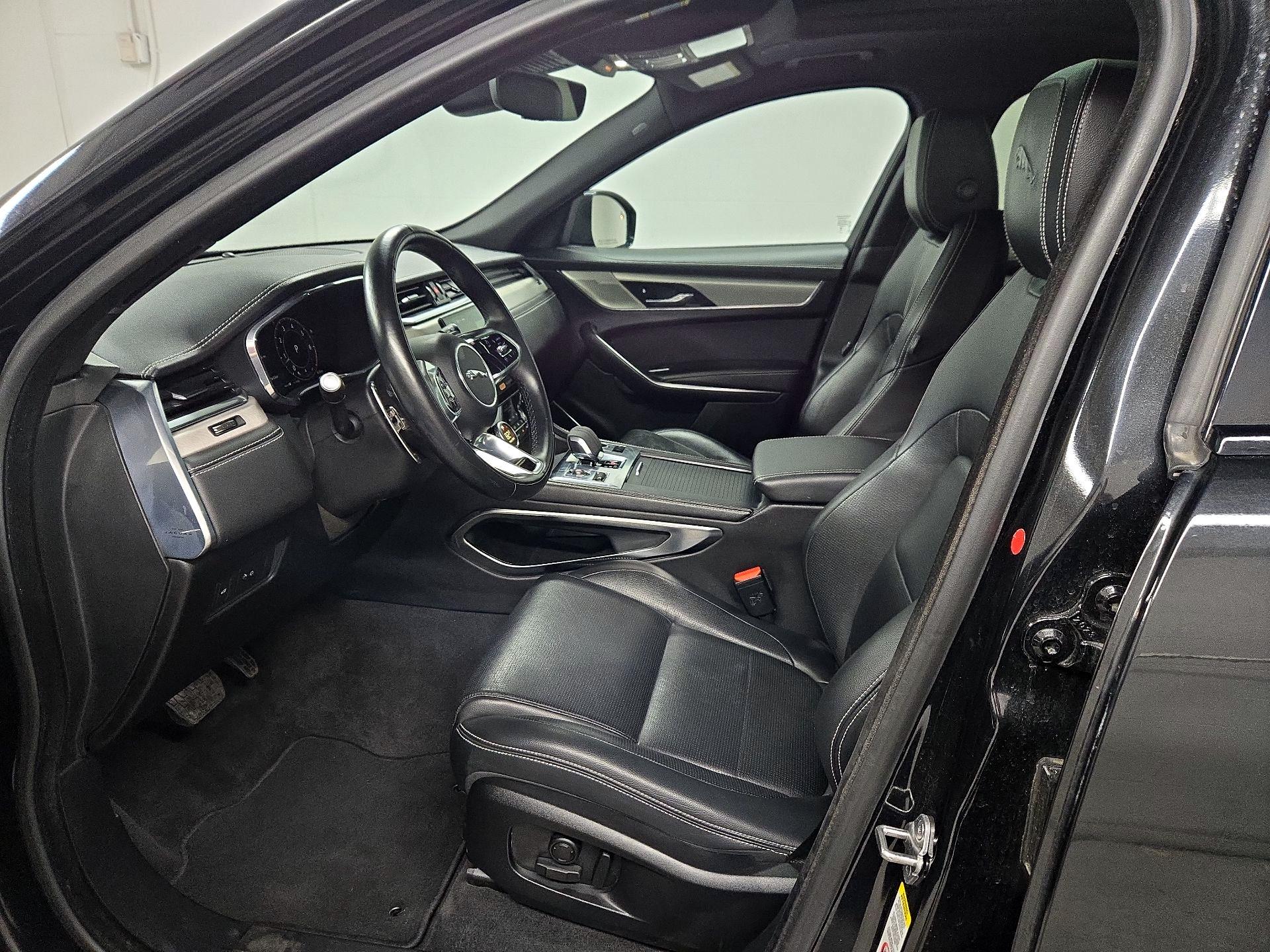 Thumbnail: 2024 Jaguar F-Pace - 11