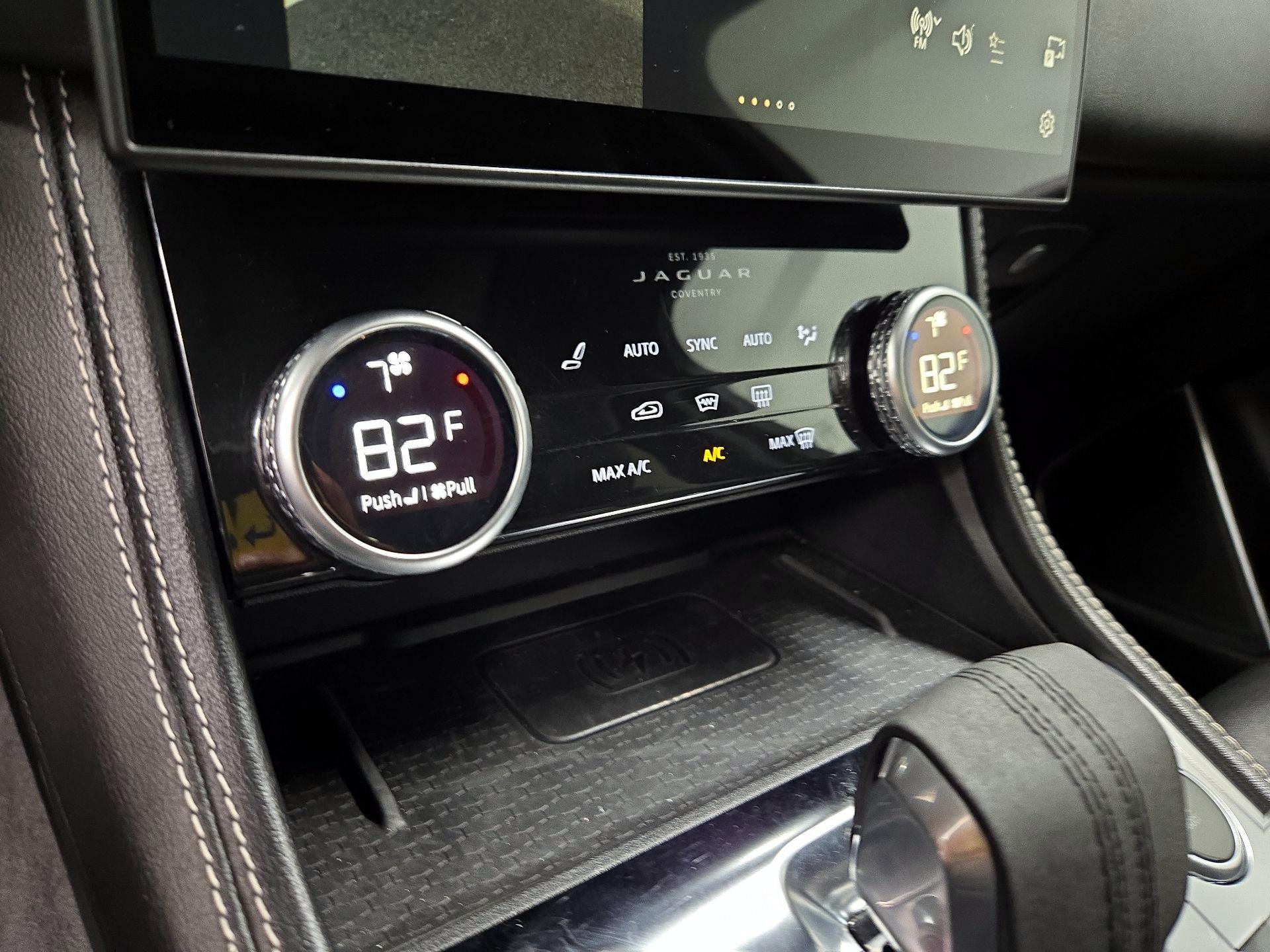 Thumbnail: 2024 Jaguar F-Pace - 17