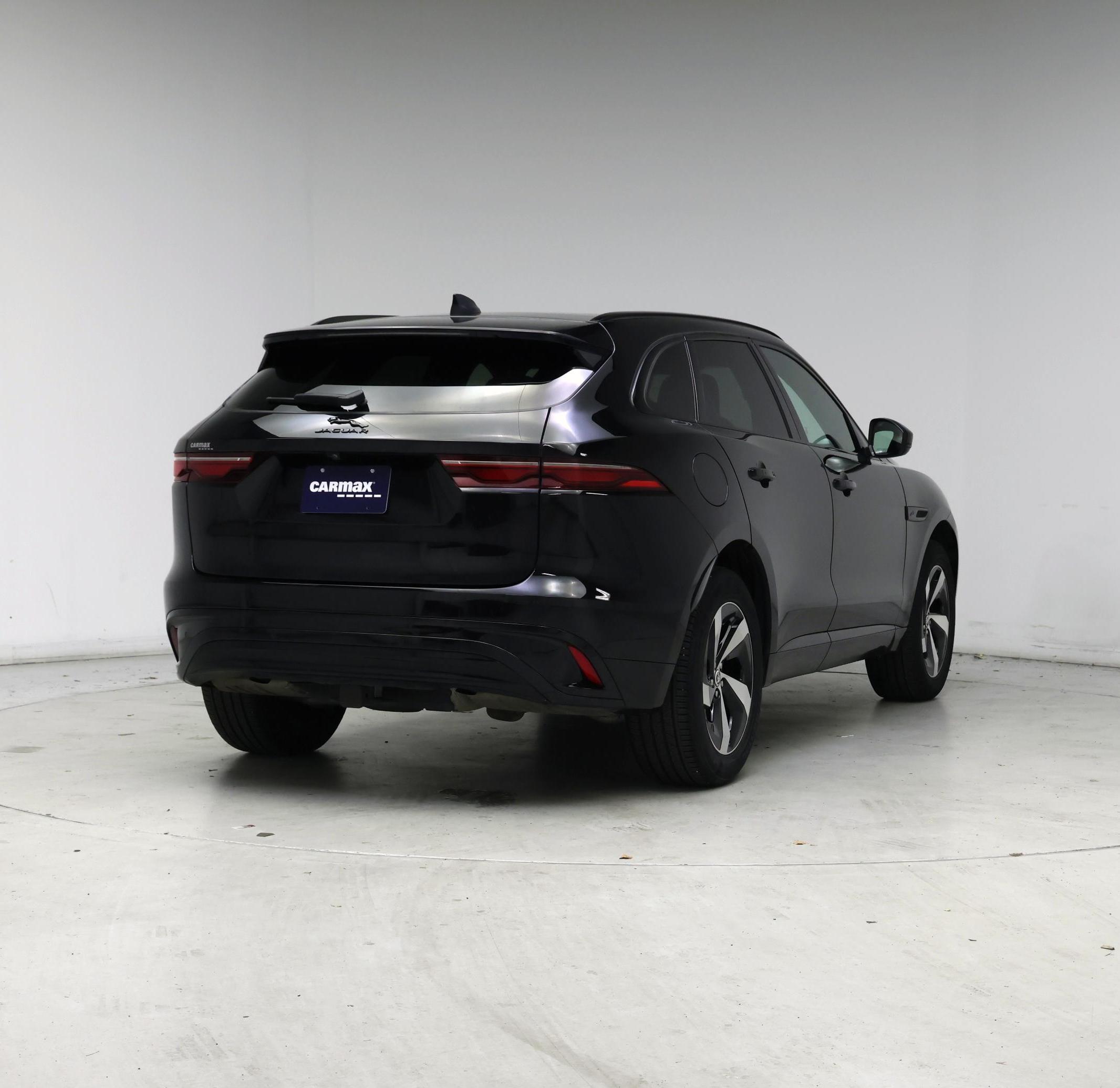 Thumbnail: 2024 Jaguar F-Pace - 8