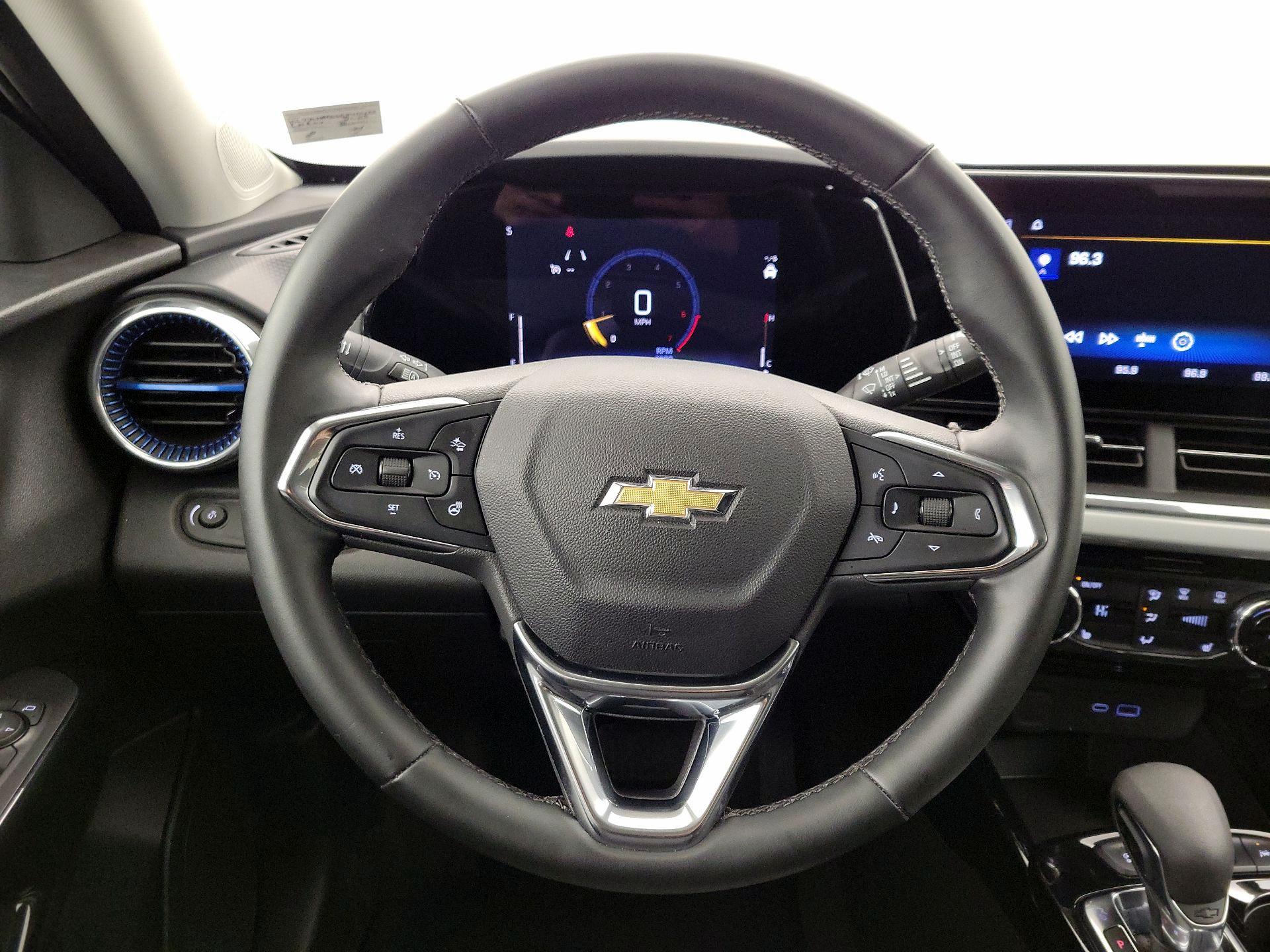 Thumbnail: 2025 Chevrolet Trax - 10