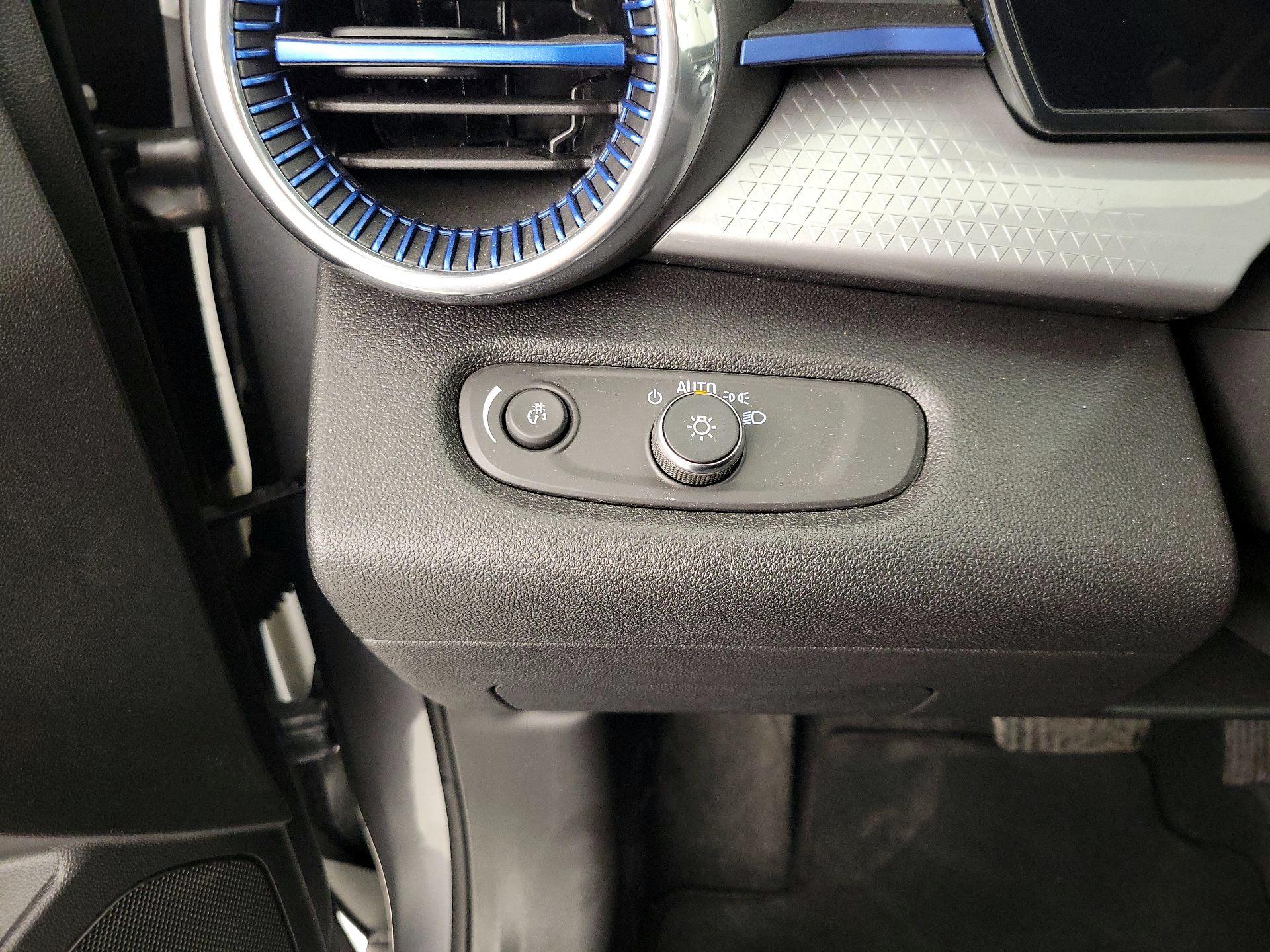 Thumbnail: 2025 Chevrolet Trax - 13