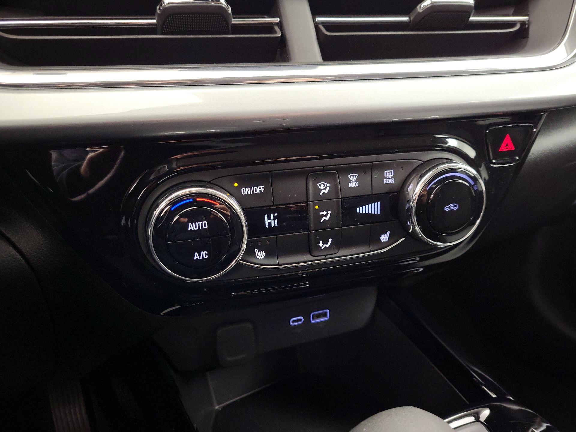 Thumbnail: 2025 Chevrolet Trax - 16